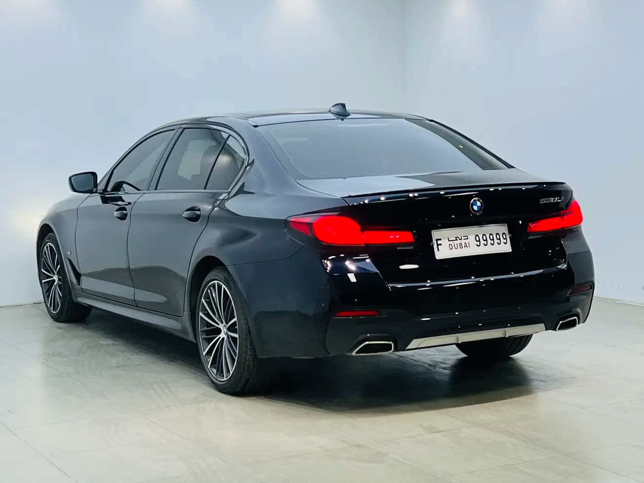 BMW 5 Series 2023 г. 37016 км. — фото 4