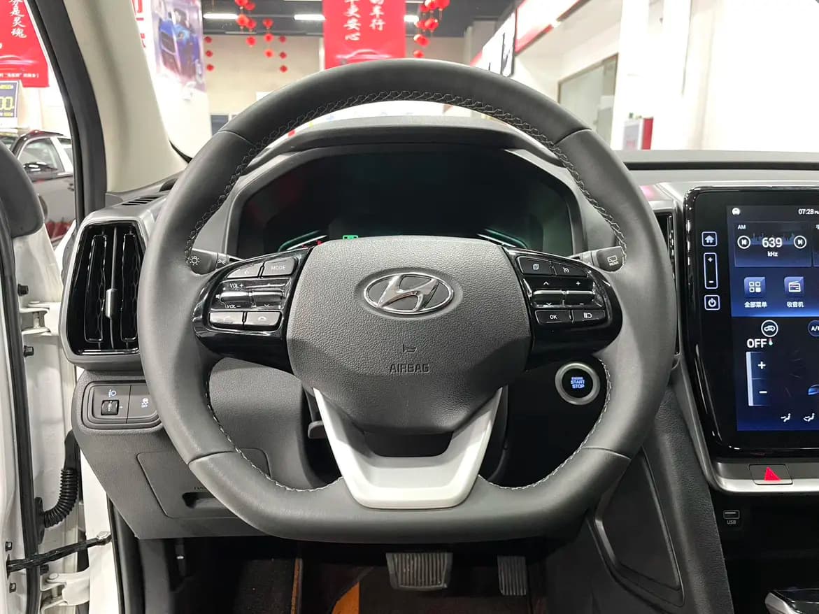 Hyundai ix35 2022 г. 33388 км. — фото 13