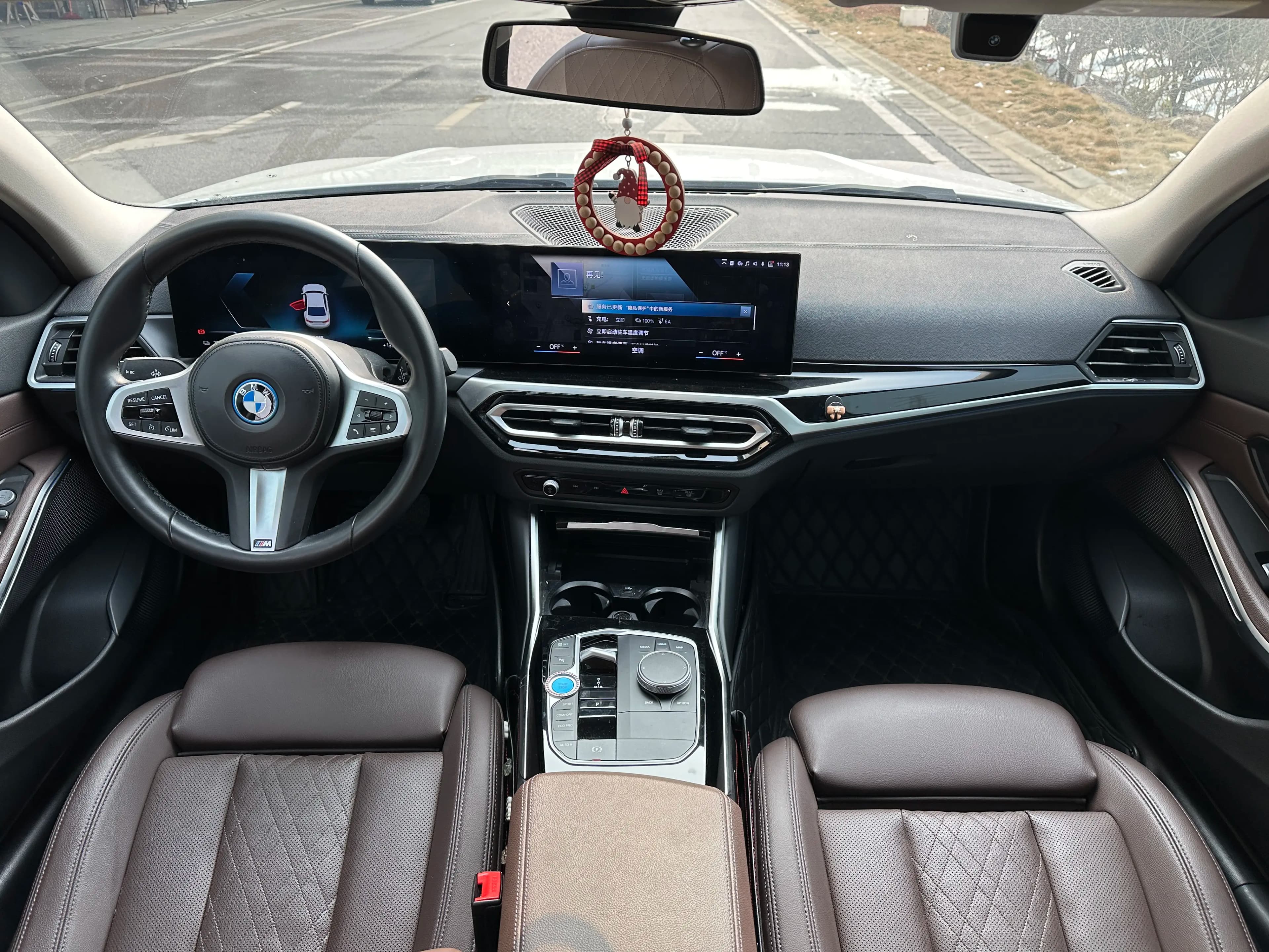 BMW i3 2023 г. 45130 км. — фото 5