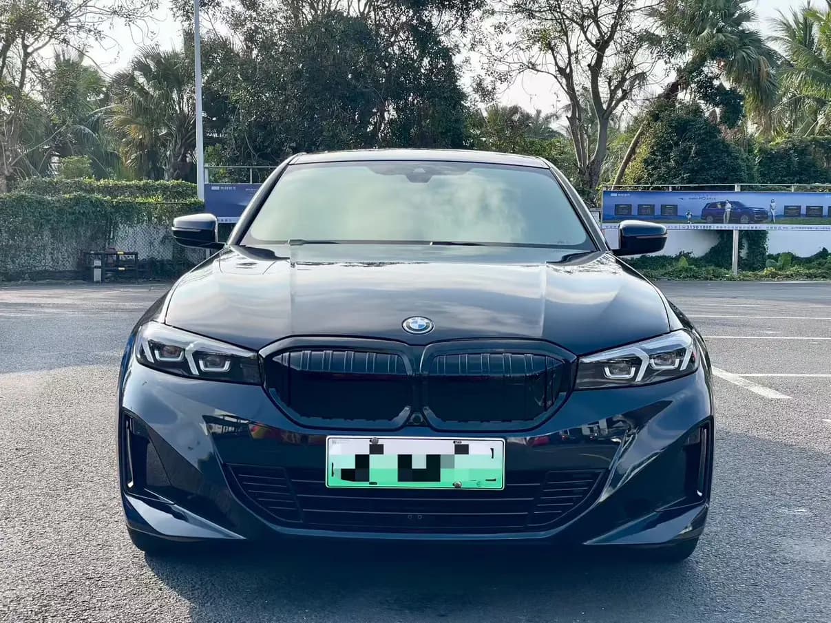 BMW i3 2023 г. 50005 км. — фото 2