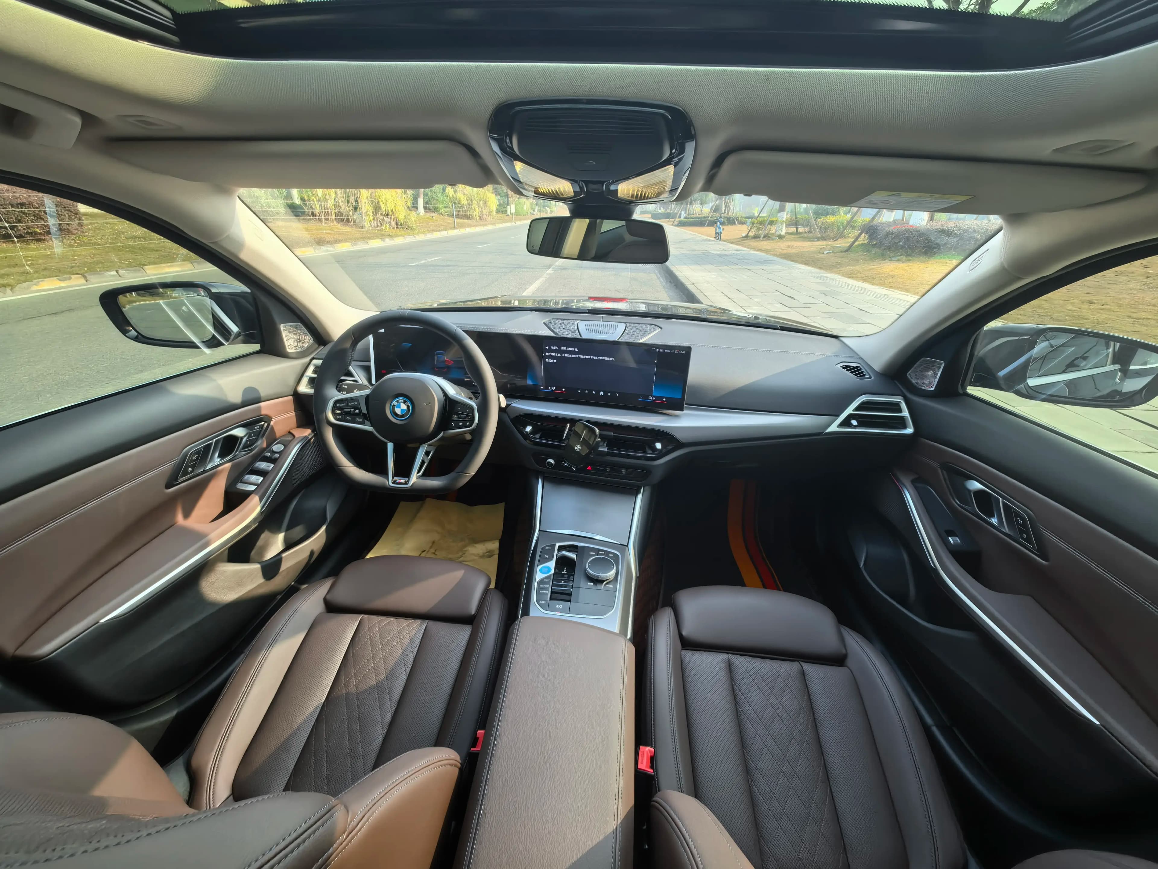 BMW i3 2025 г. 14001 км. — фото 11