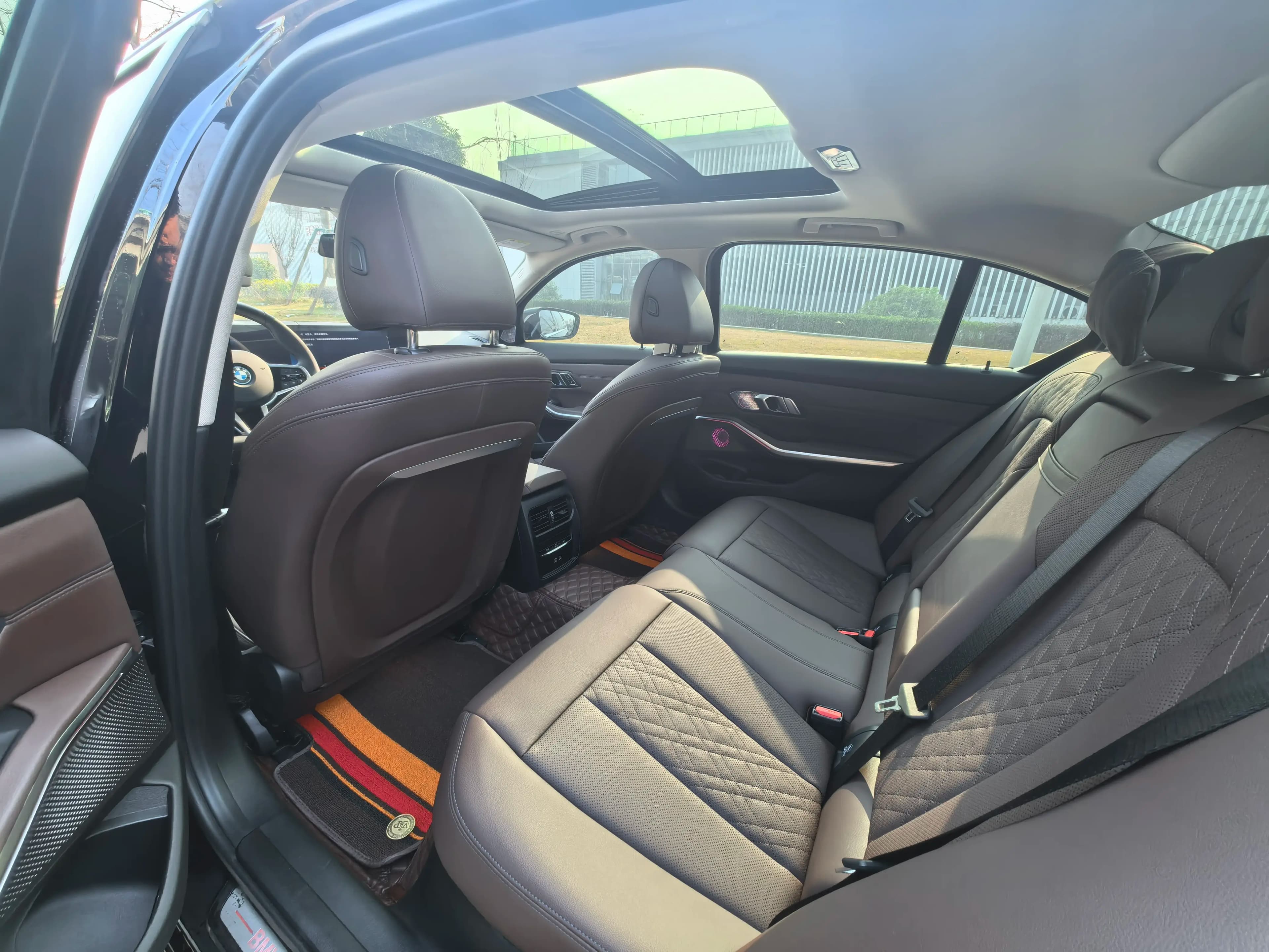 BMW i3 2025 г. 14001 км. — фото 15