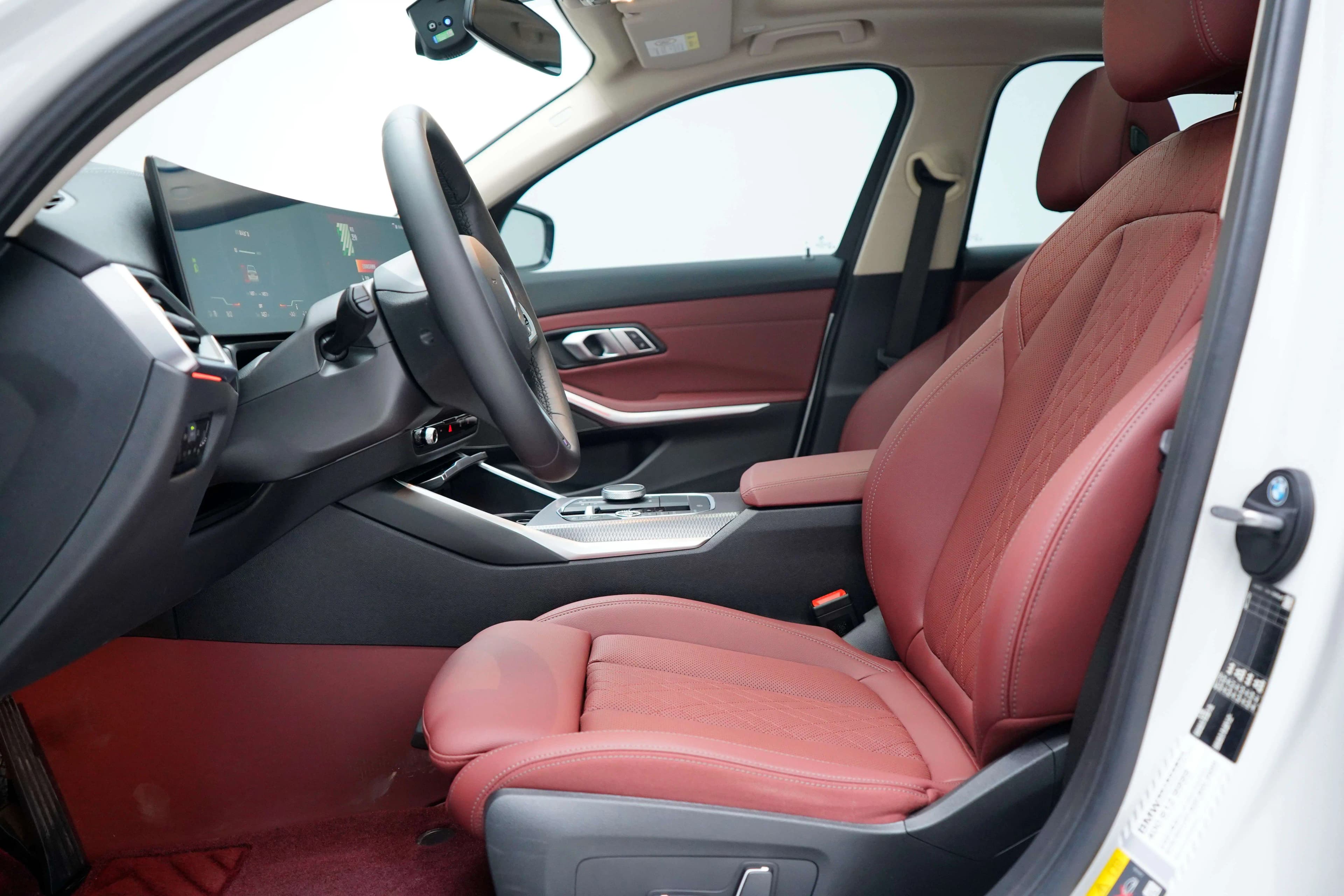 BMW i3 2024 г. 14009 км. — фото 27