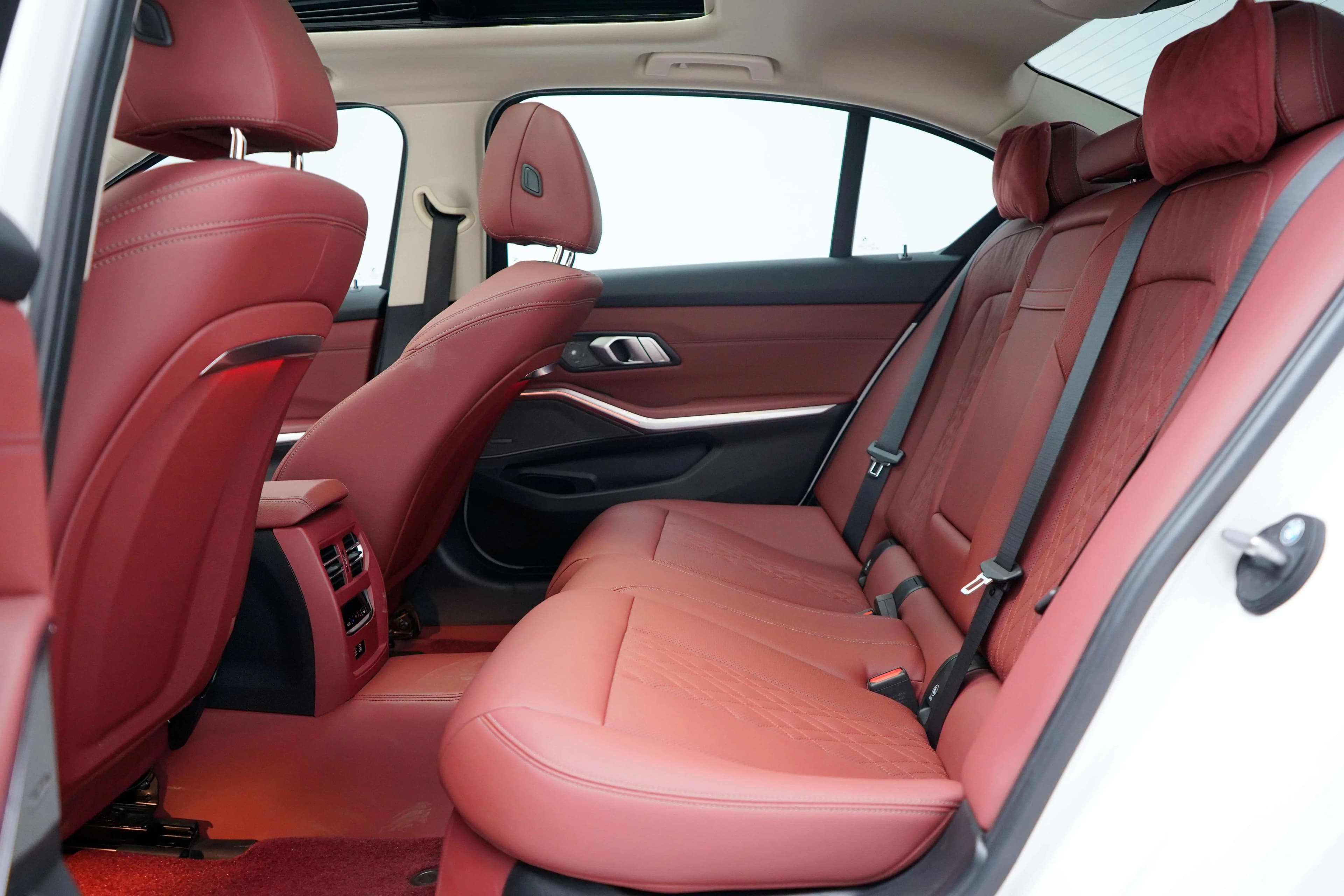 BMW i3 2024 г. 14009 км. — фото 28