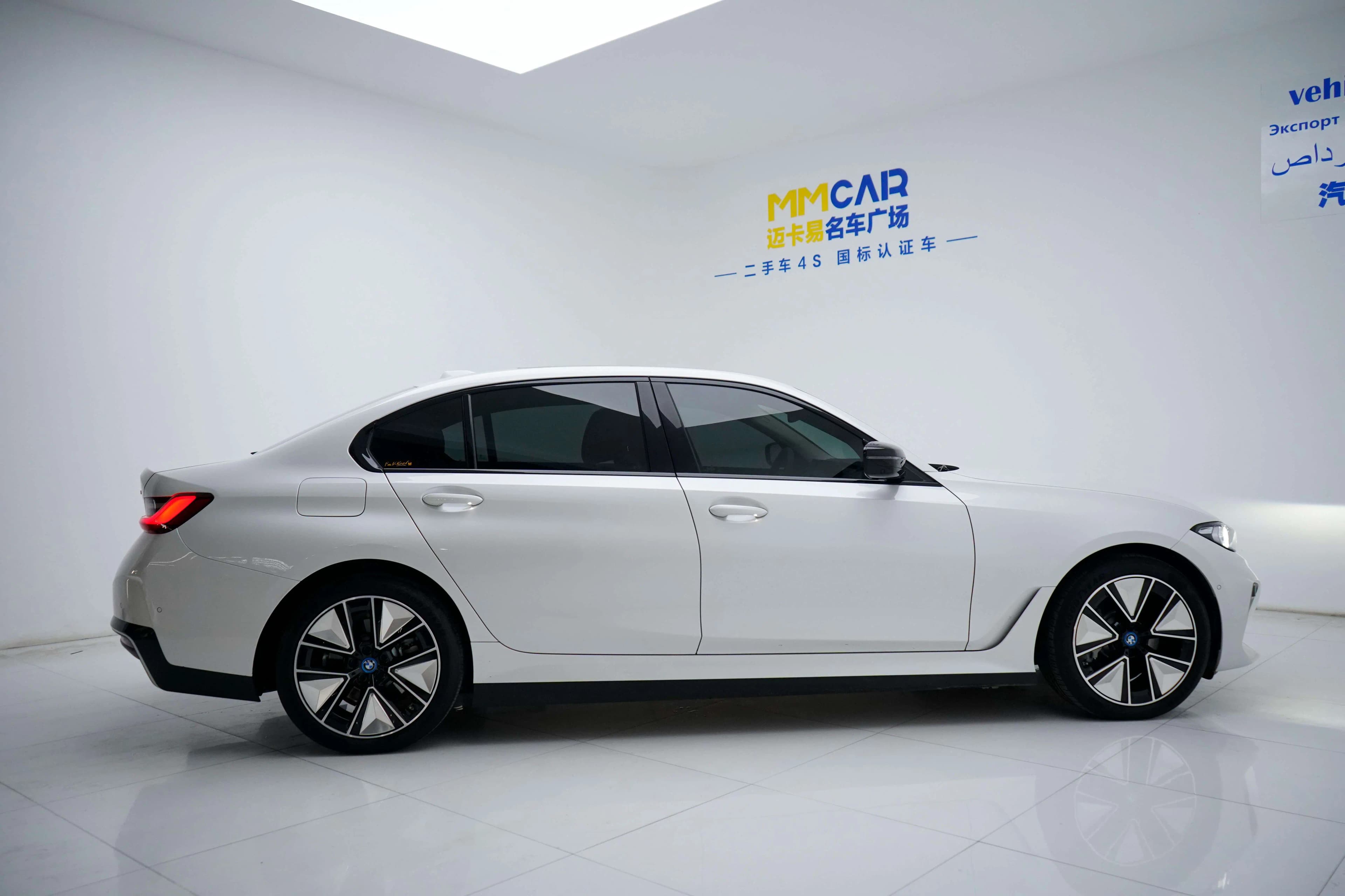 BMW i3 2024 г. 14009 км. — фото 6
