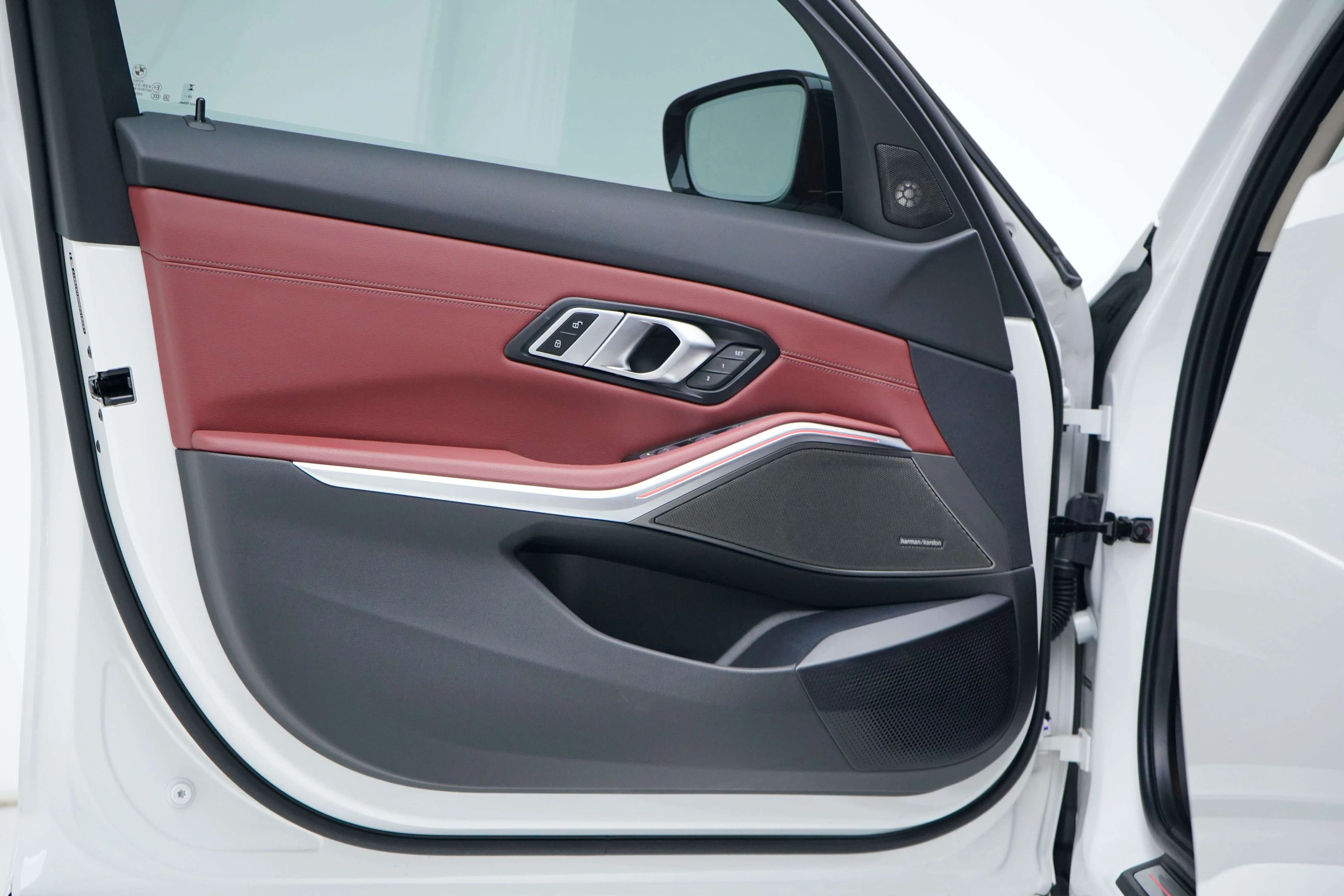 BMW i3 2024 г. 14009 км. — фото 10