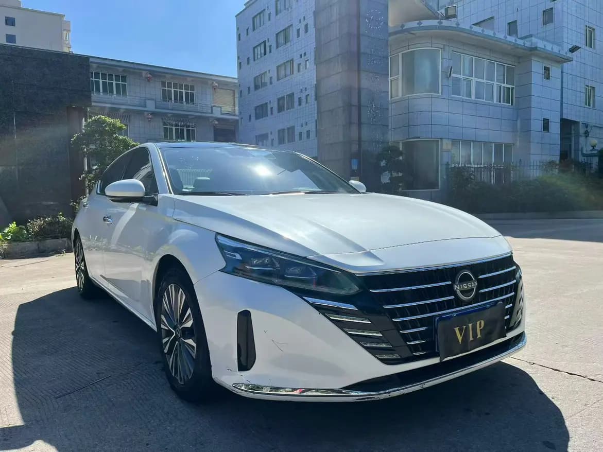 Nissan Altima 2023 г. 32036 км. — фото 2