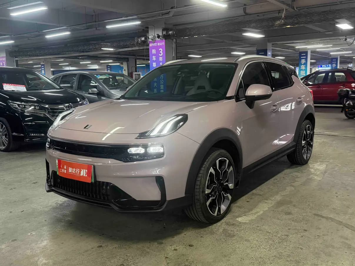 Lynk & Co 06 EM-P 2024 г. 12236 км.