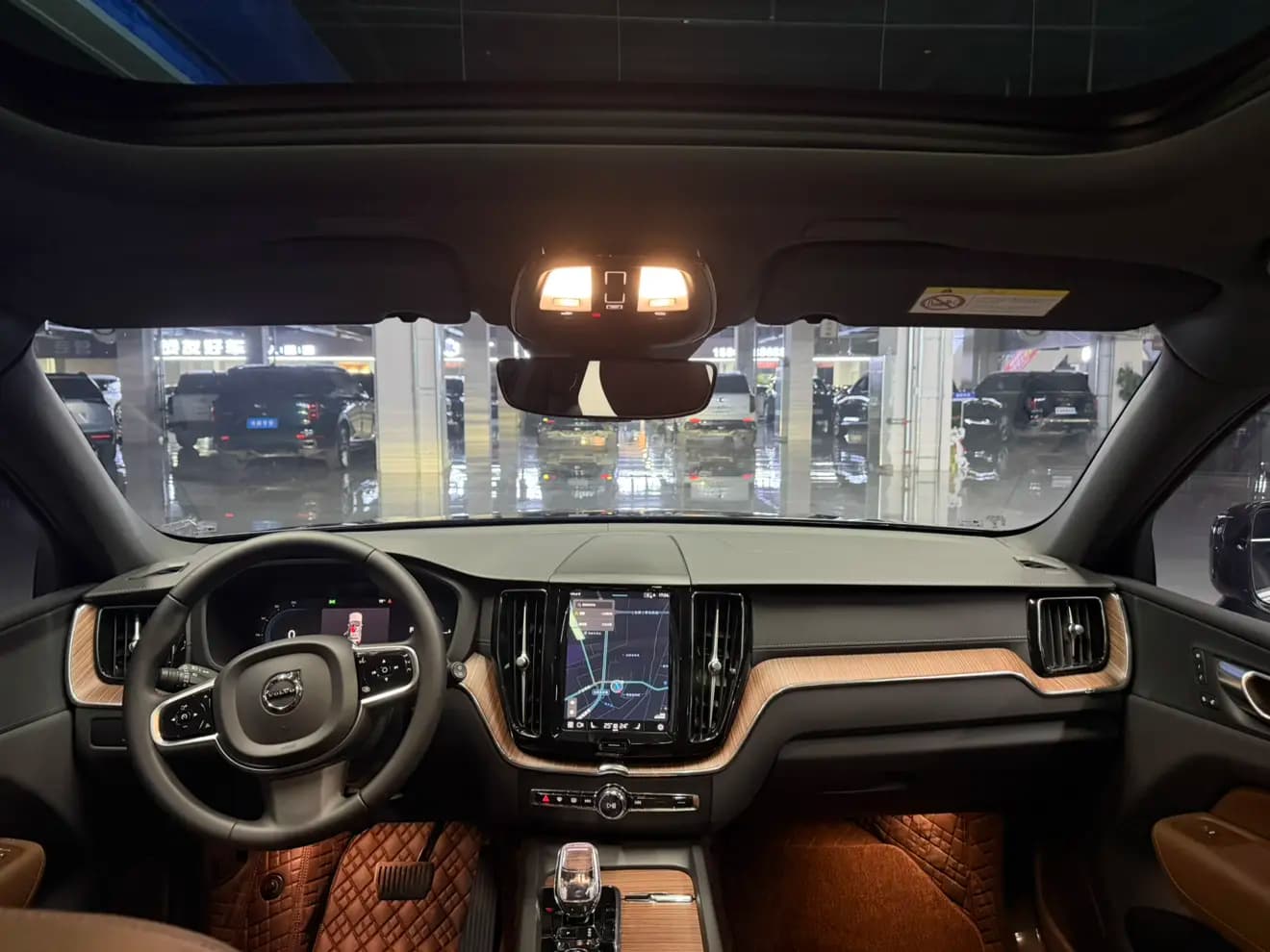 Volvo XC60 PHEV 2024 г. 4104 км. — фото 7