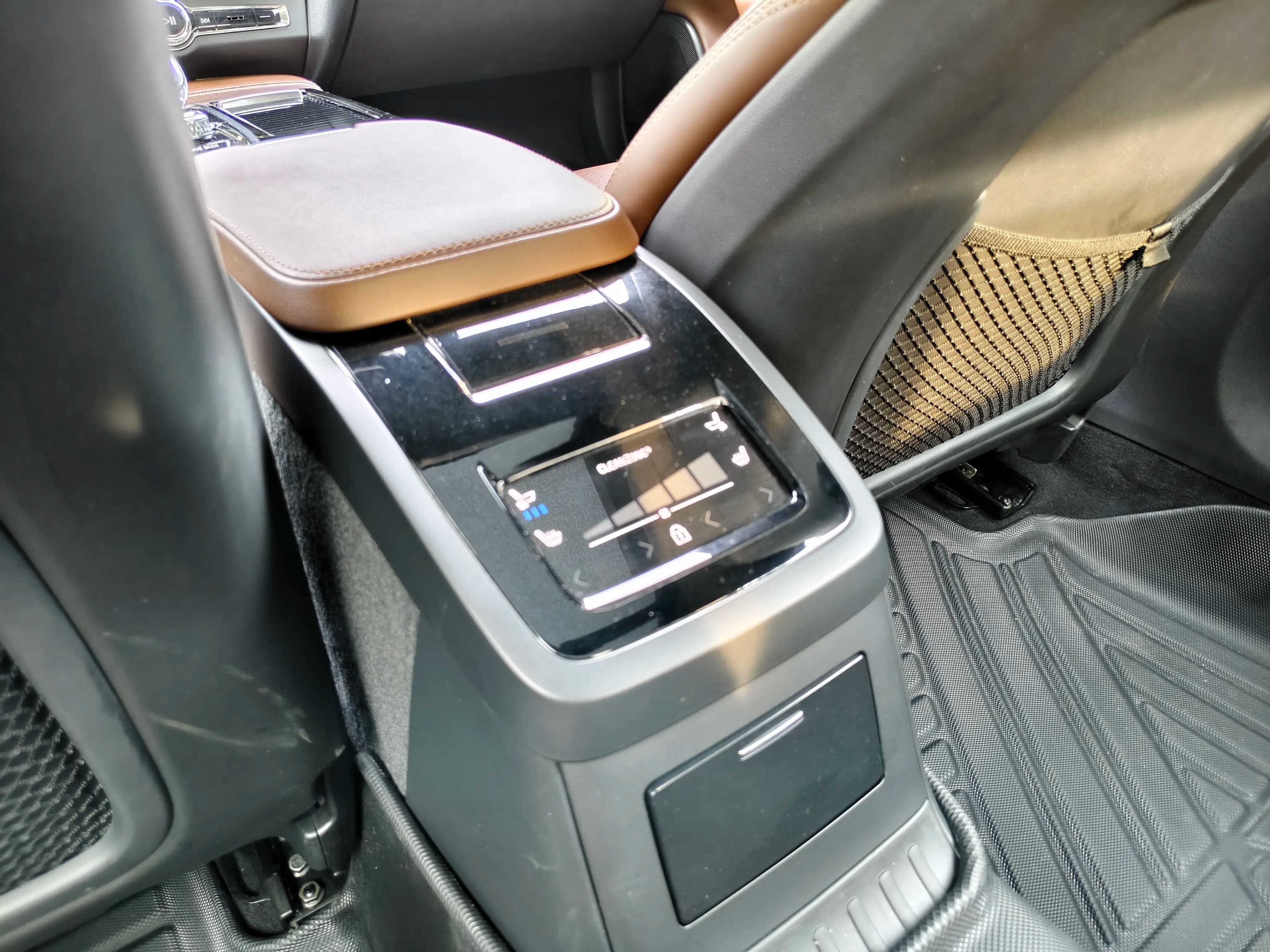 Volvo S90 PHEV 2021 г. 56105 км. — фото 11