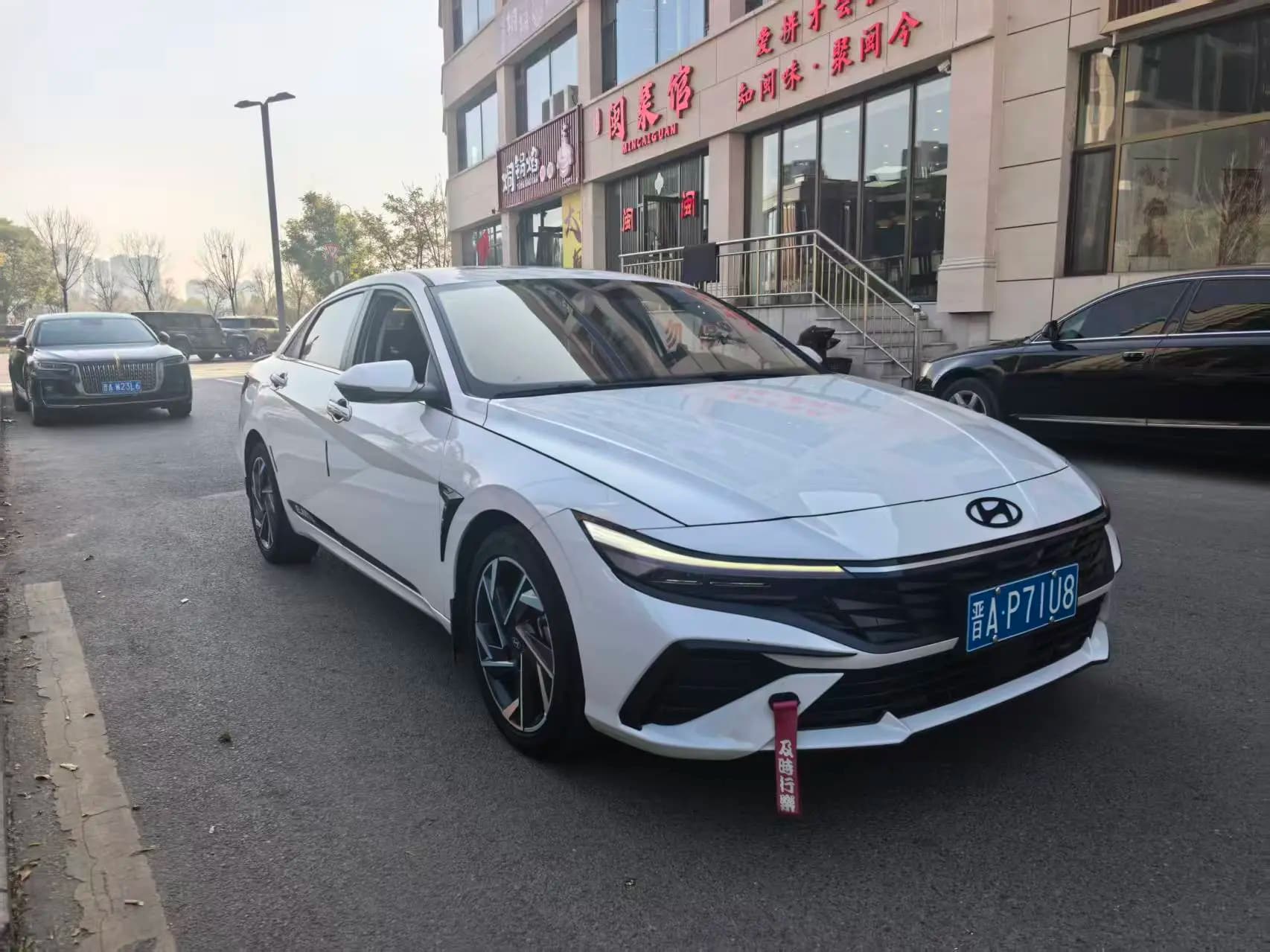 Hyundai Elantra 2024 г. 17034 км. — фото 3