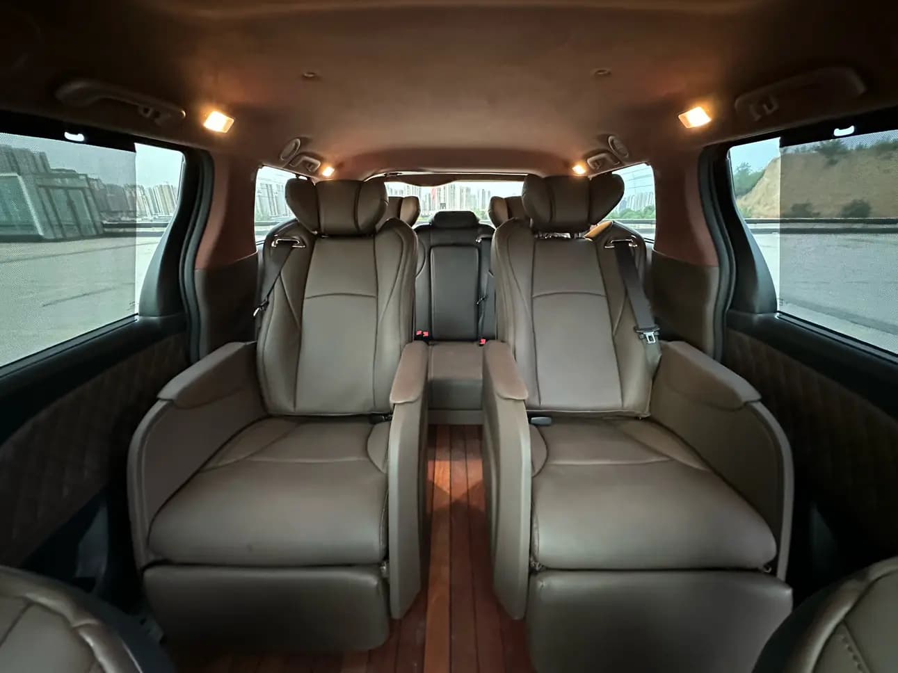 Toyota Sienna 2022 г. 12089 км. — фото 16
