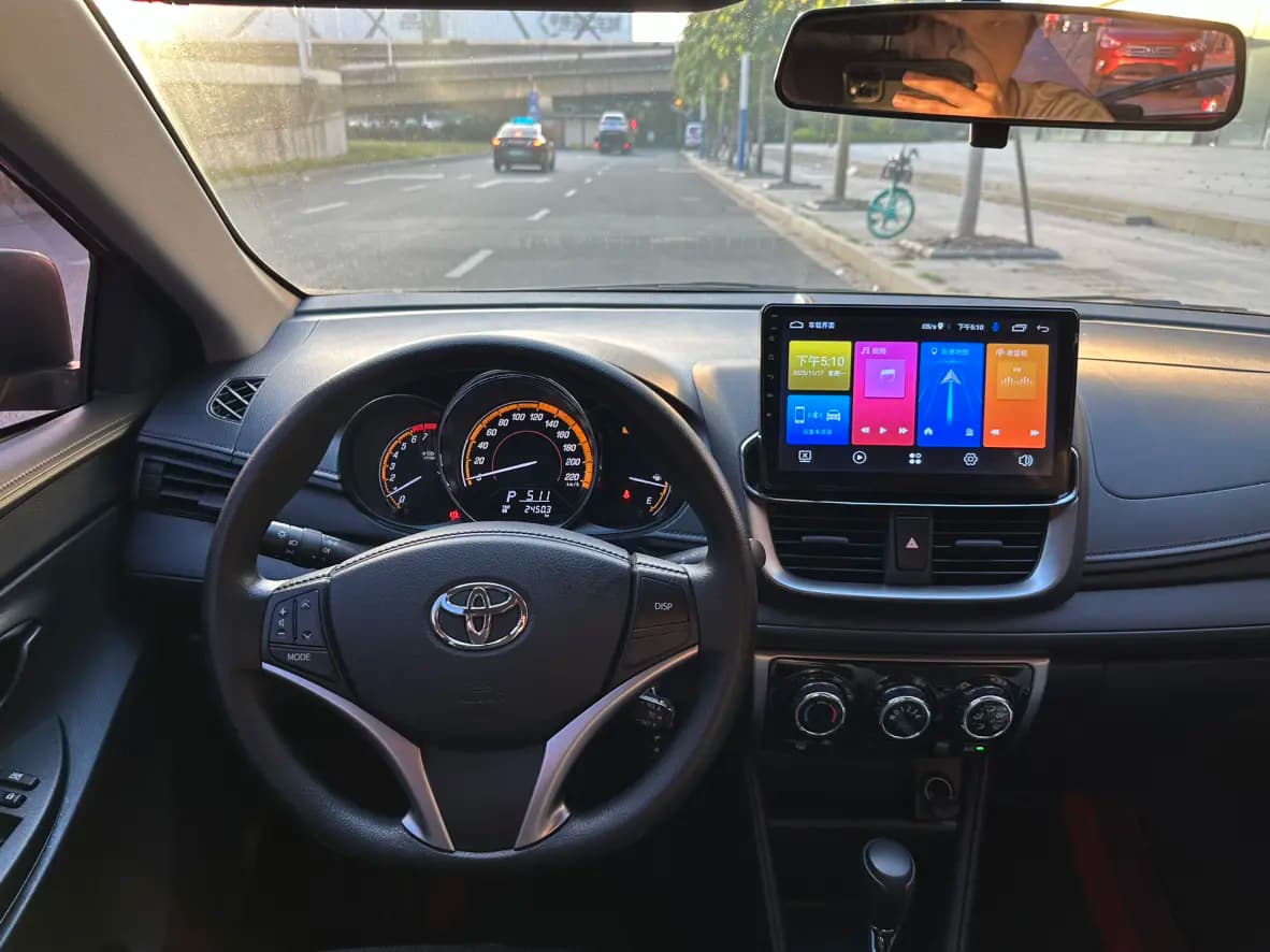 Toyota Yaris L 2022 г. 13128 км. — фото 12