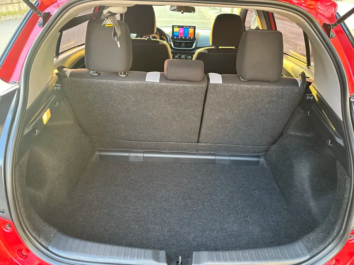 Toyota Yaris L 2022 г. 13128 км. — фото 15
