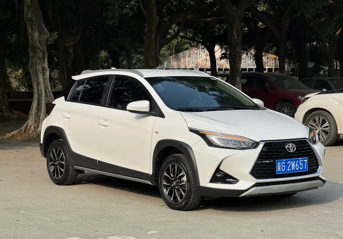 Toyota Yaris L 2021 г. 30141 км. — фото 3