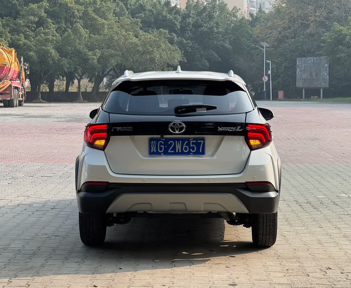 Toyota Yaris L 2021 г. 30141 км. — фото 5