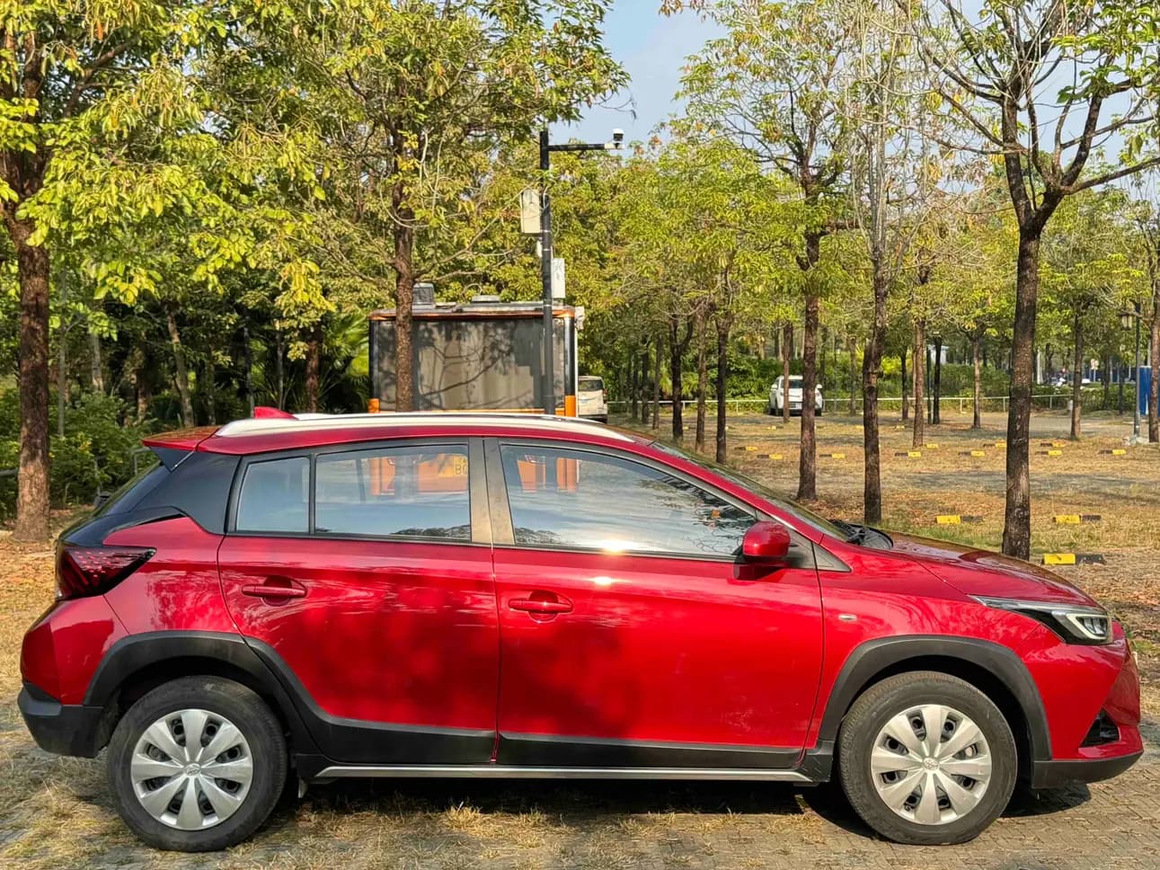 Toyota Yaris L 2022 г. 13042 км. — фото 8