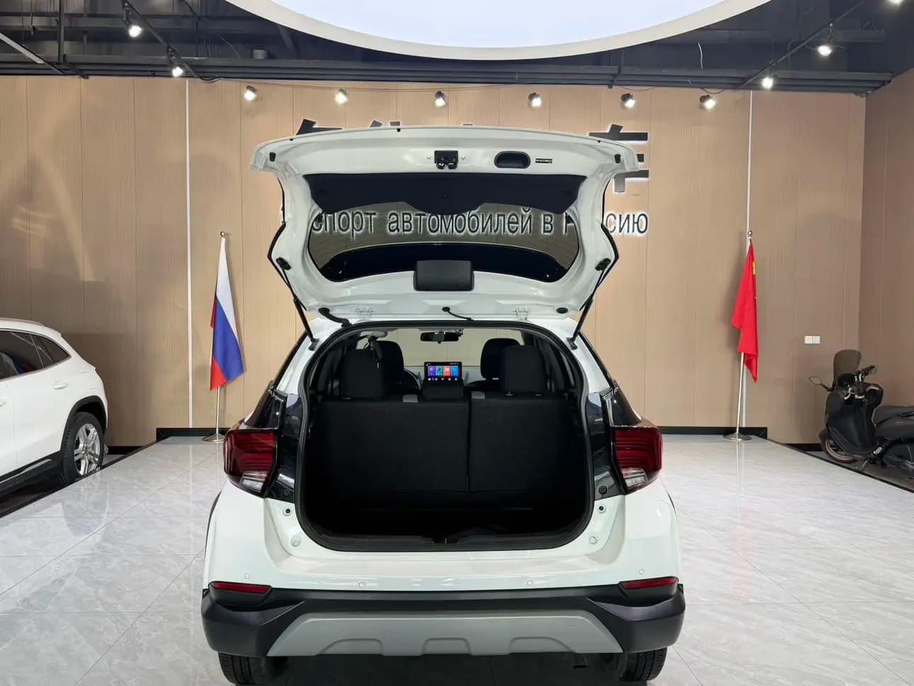 Toyota Yaris L 2021 г. 18143 км. — фото 15
