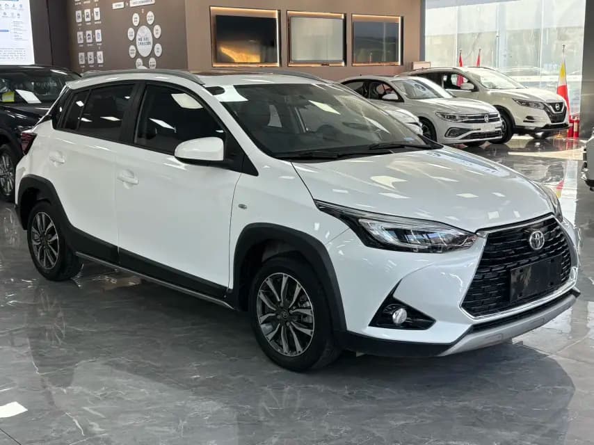 Toyota Yaris L 2022 г. 30144 км. — фото 3