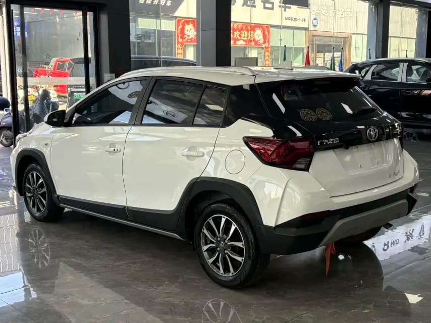 Toyota Yaris L 2022 г. 30144 км. — фото 4