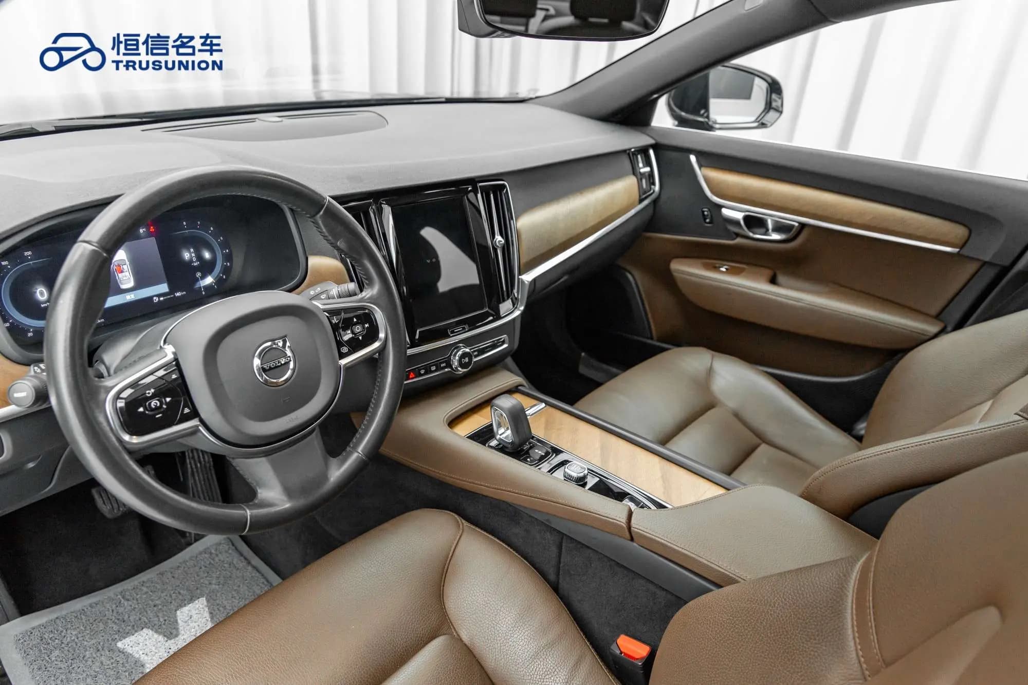 Volvo S90 2021 г. 25126 км. — фото 14