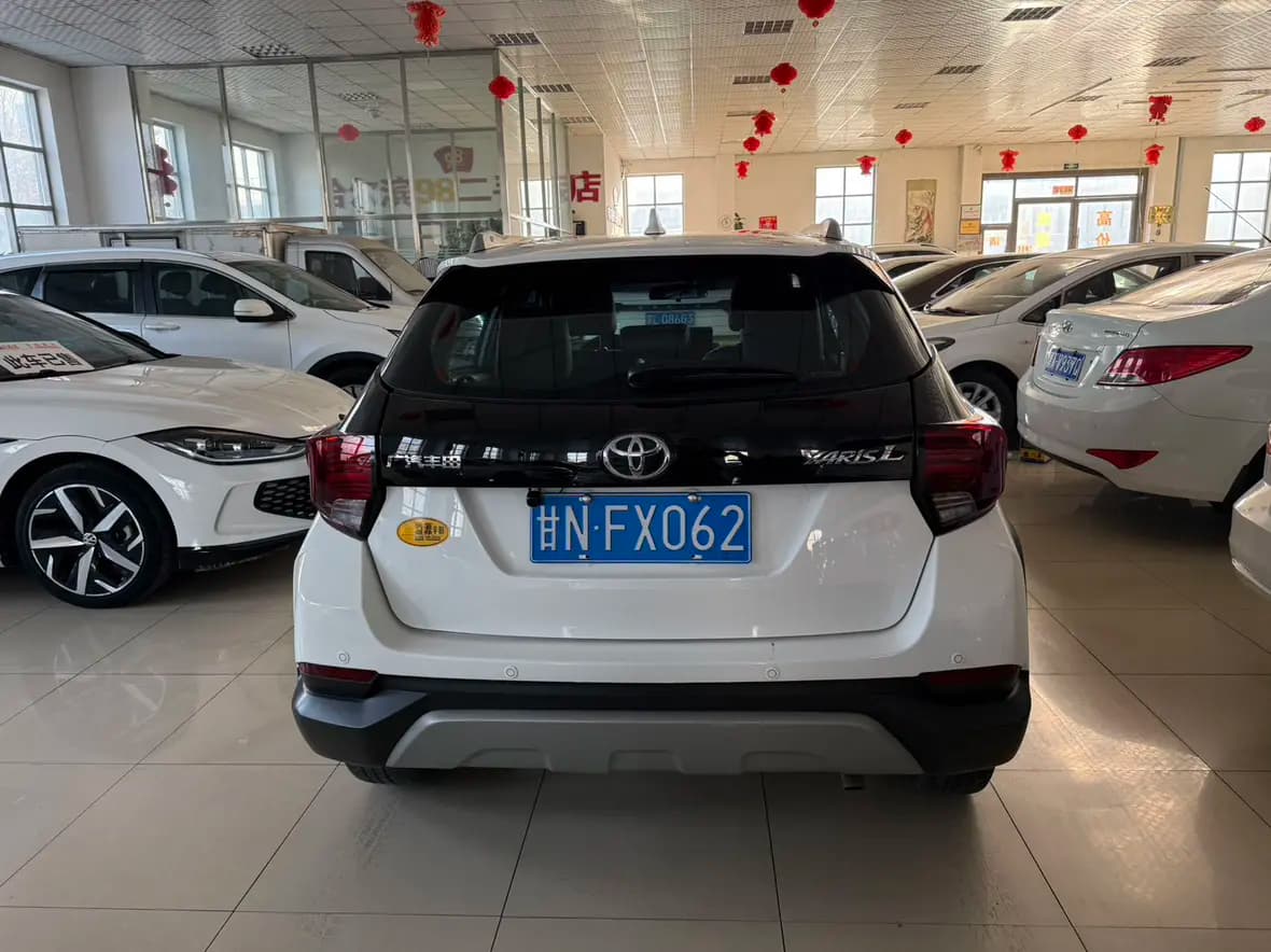 Toyota Yaris L 2022 г. 34330 км. — фото 5