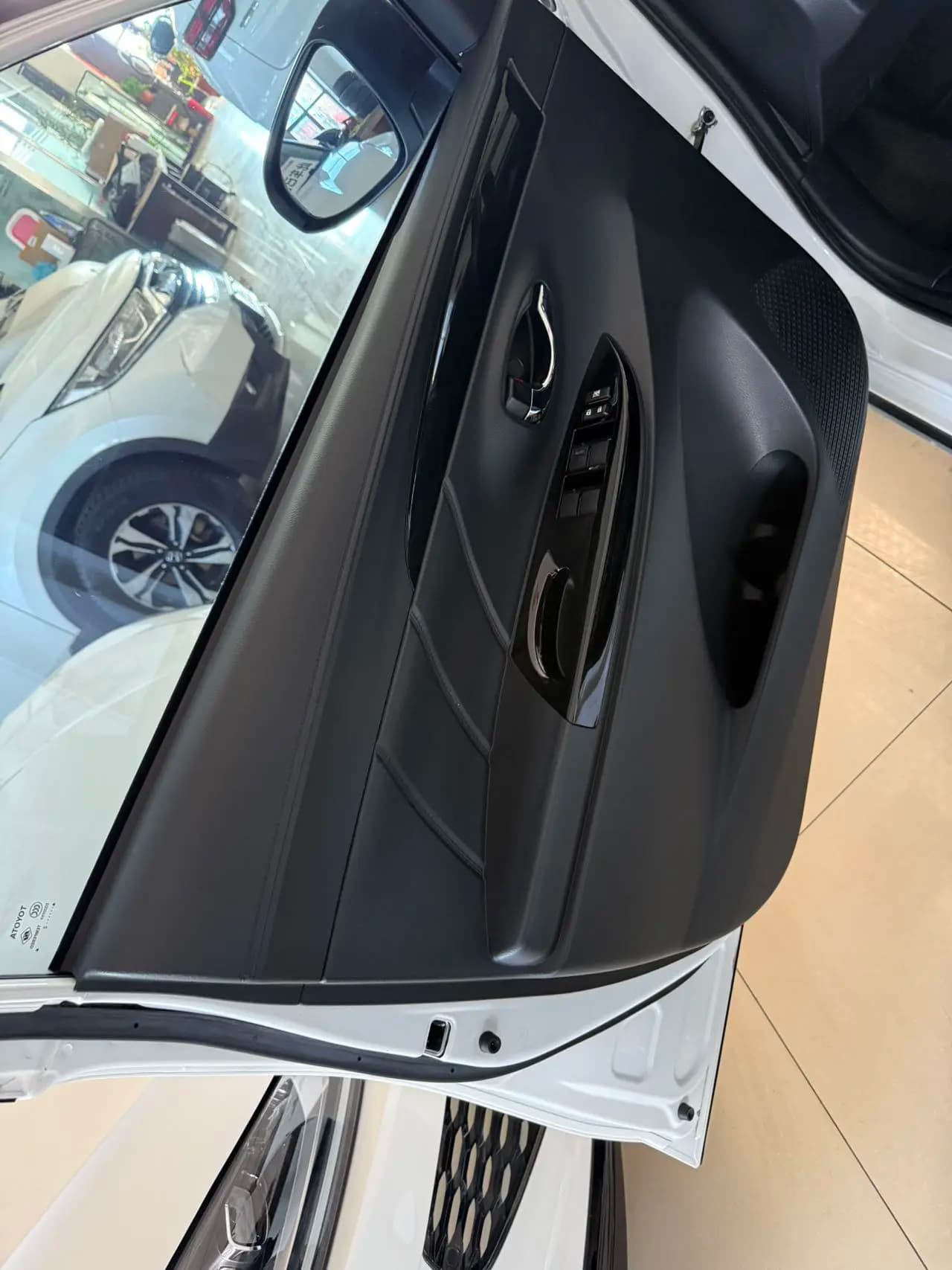 Toyota Yaris L 2022 г. 34330 км. — фото 8