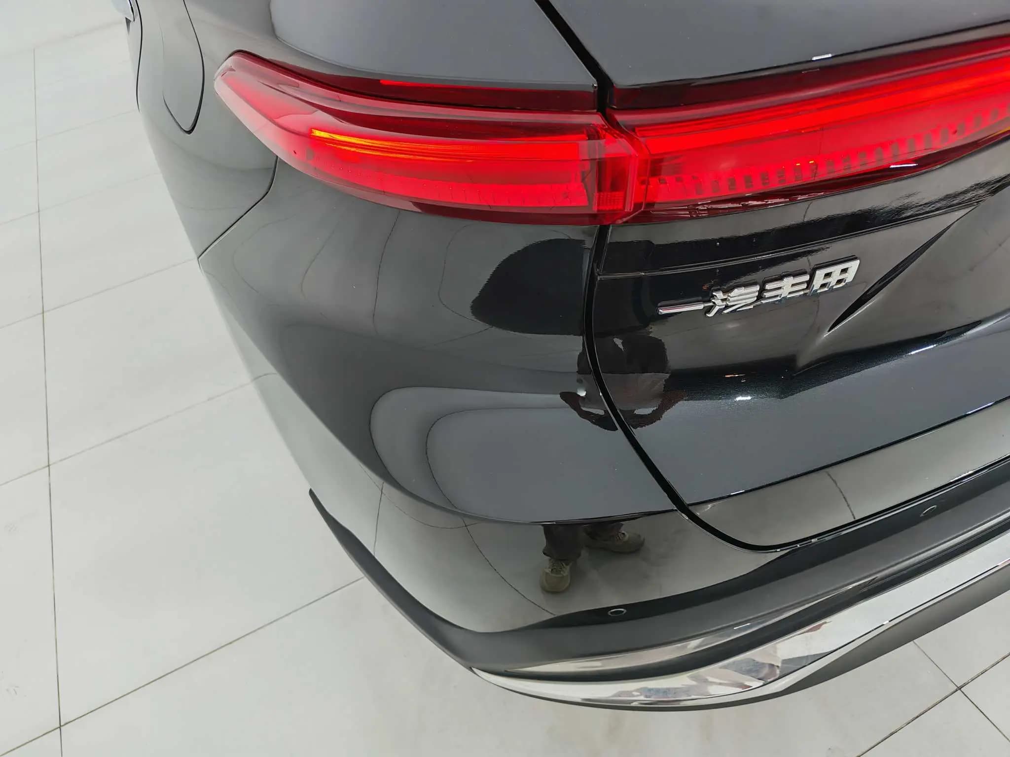 Toyota Harrier 2023 г. 63015 км. — фото 13