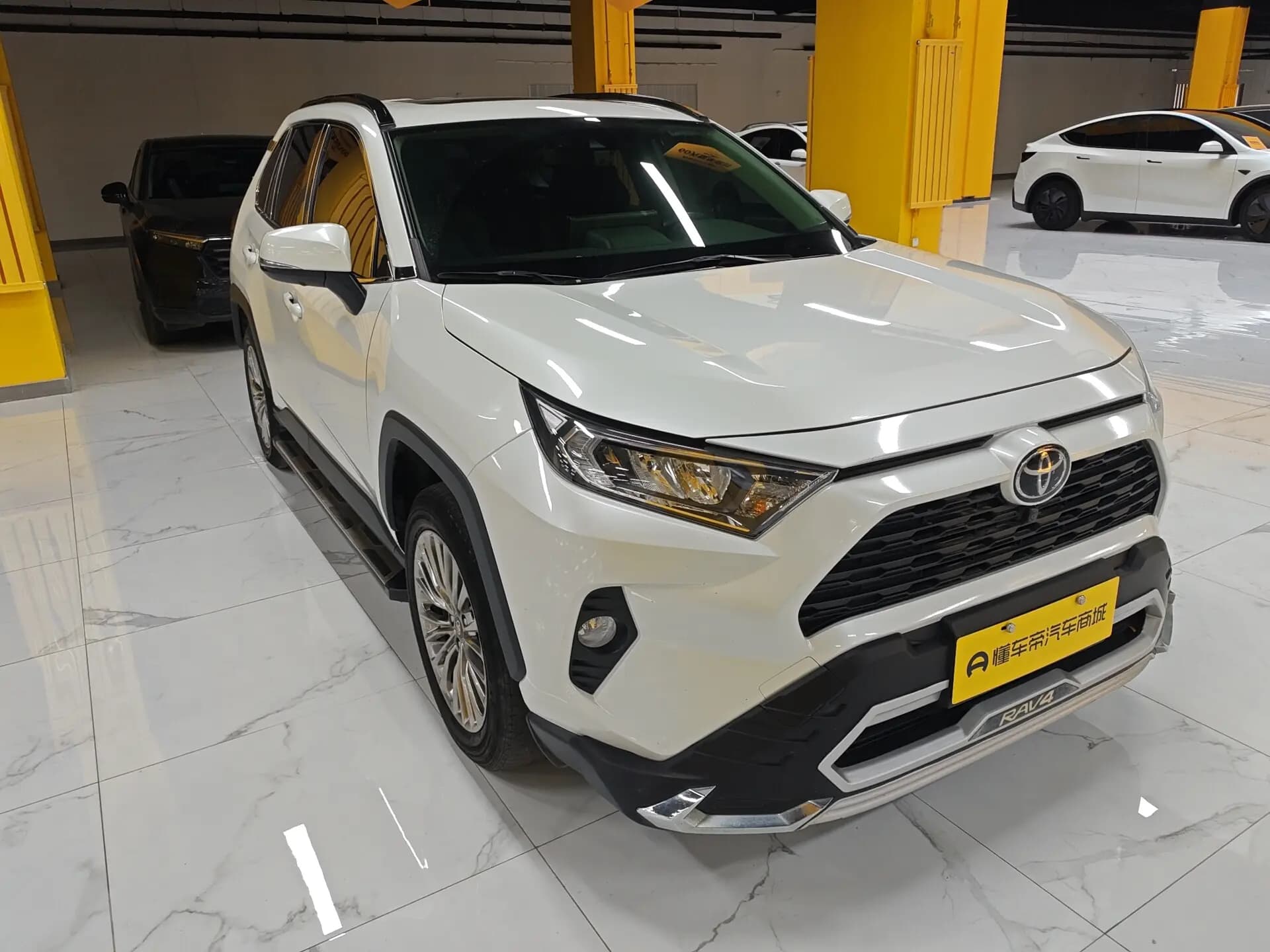 Toyota RAV4 2021 г. 90193 км. — фото 4