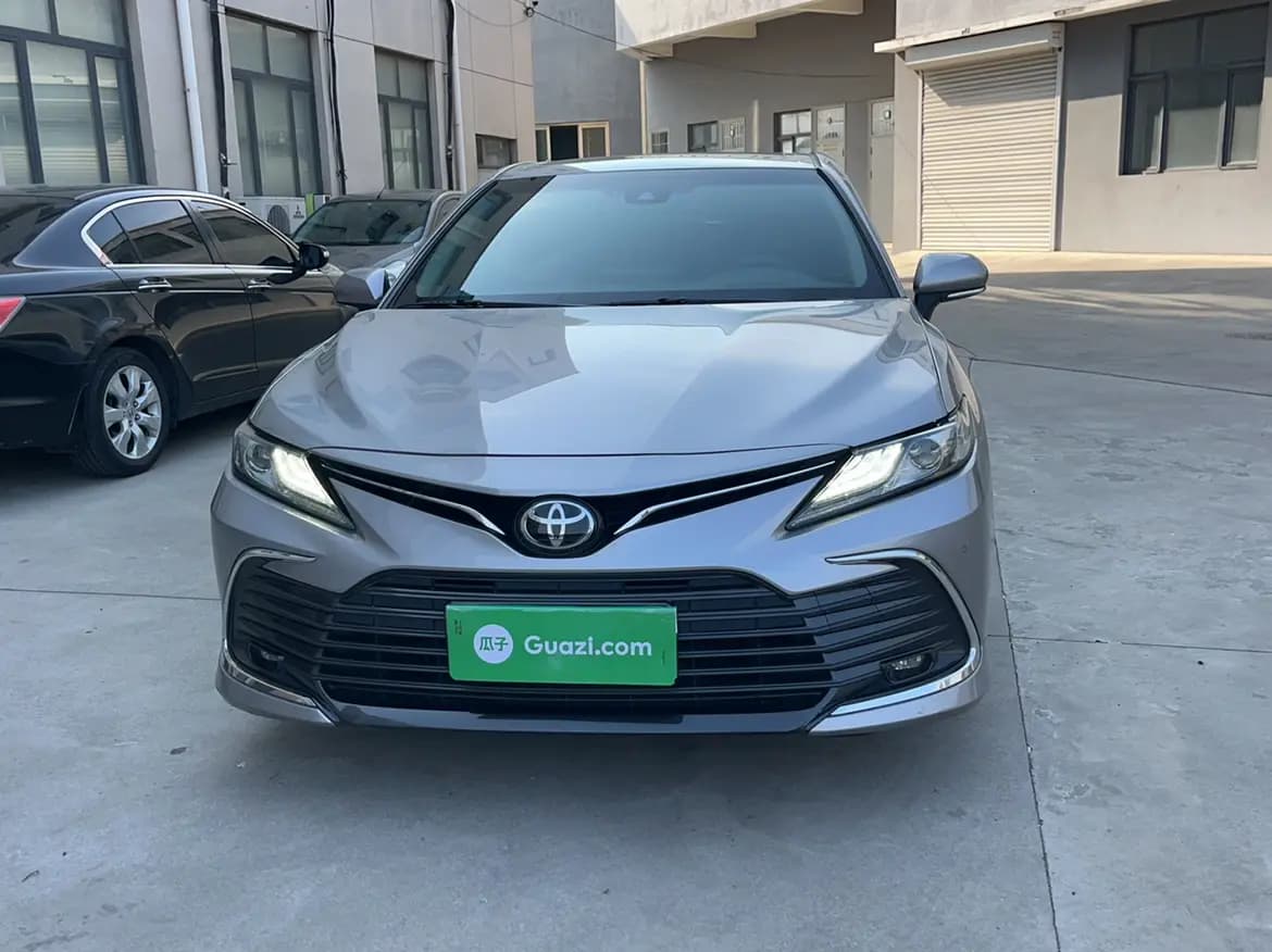 Toyota Camry 2021 г. 48000 км. — фото 2