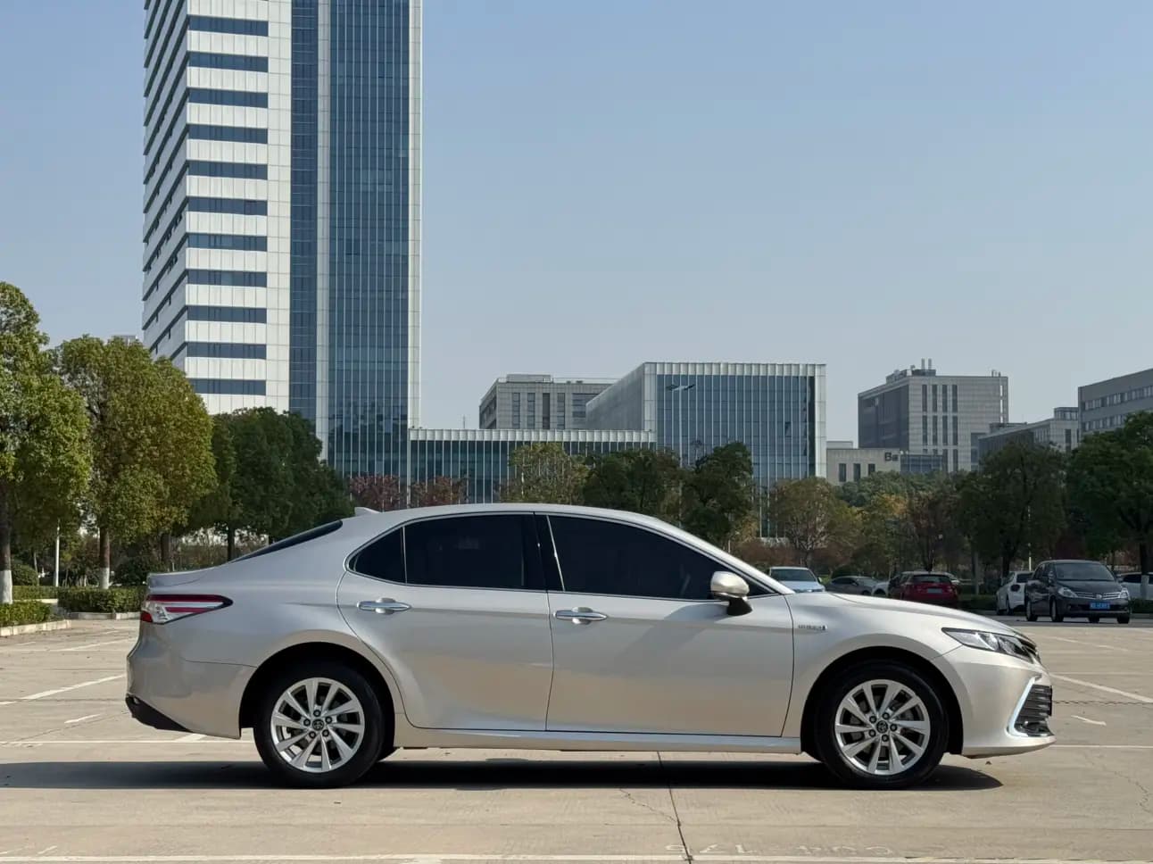 Toyota Camry 2021 г. 94000 км. — фото 8