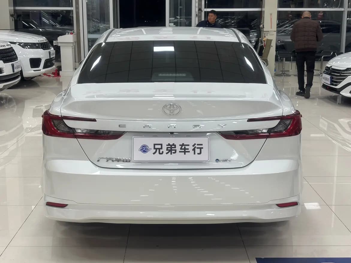 Toyota Camry 2024 г. 1300 км. — фото 3
