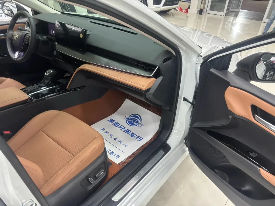 Toyota Camry 2024 г. 1300 км. — фото 5