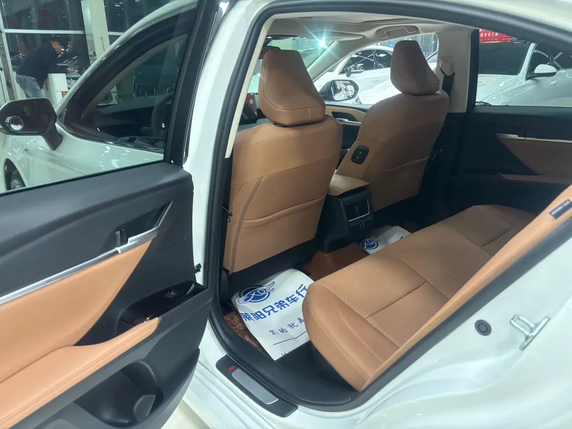 Toyota Camry 2024 г. 1300 км. — фото 8