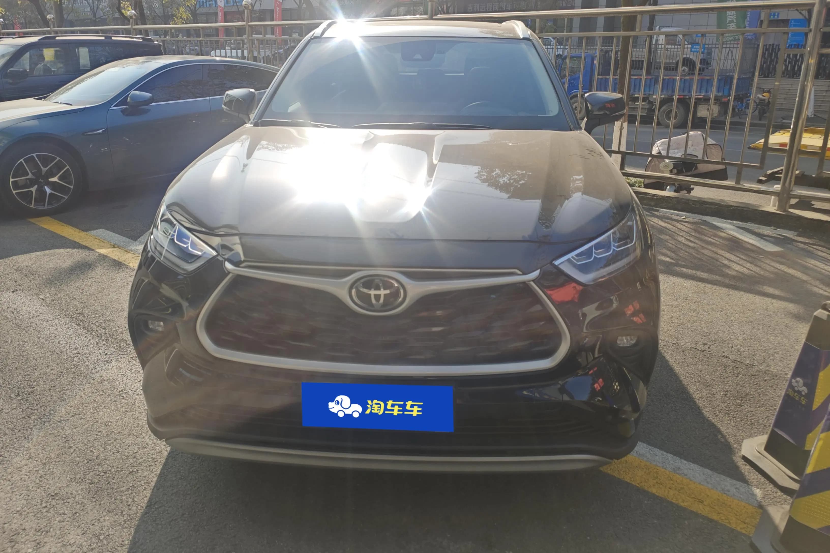 Toyota Highlander 2023 г. 15826 км. — фото 2