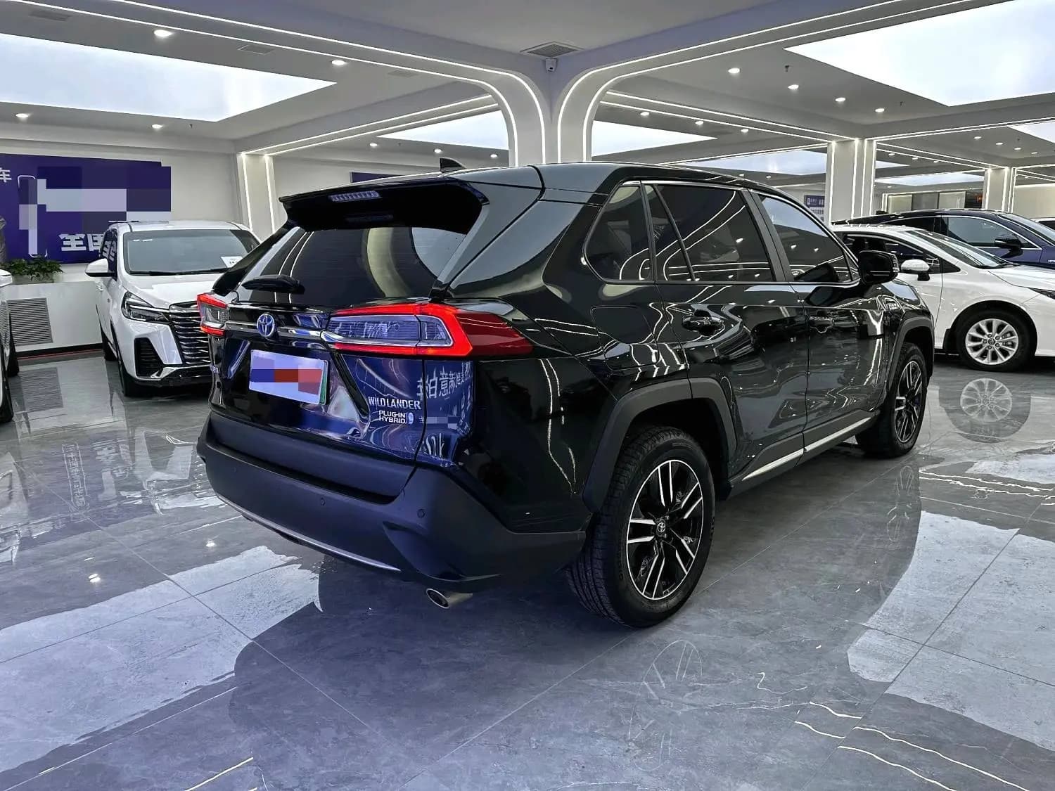 Toyota Wildlander PHEV 2021 г. 58088 км. — фото 6