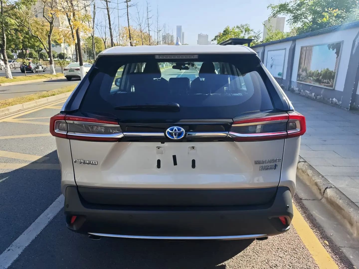 Toyota Wildlander PHEV 2022 г. 22089 км. — фото 4