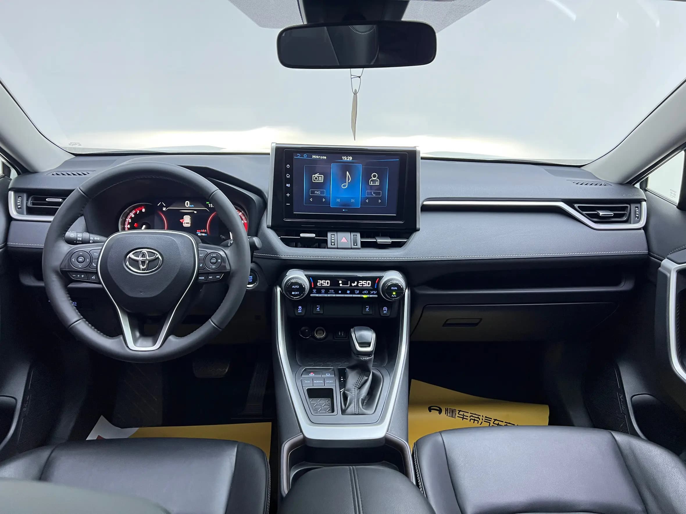 Toyota RAV4 2021 г. 48896 км. — фото 14