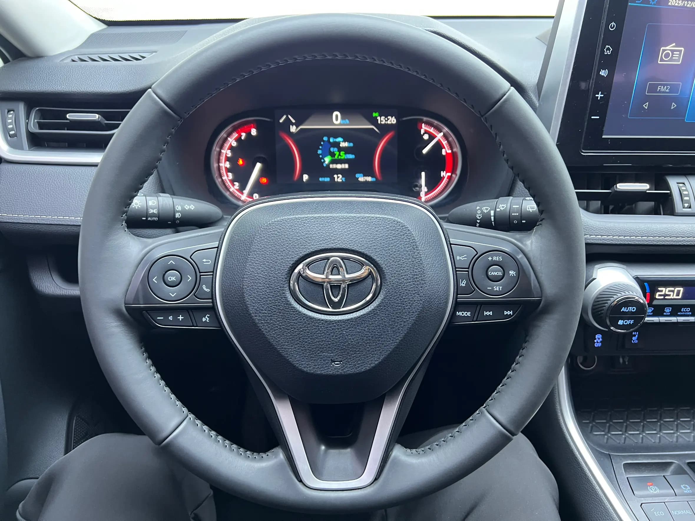 Toyota RAV4 2021 г. 48896 км. — фото 16