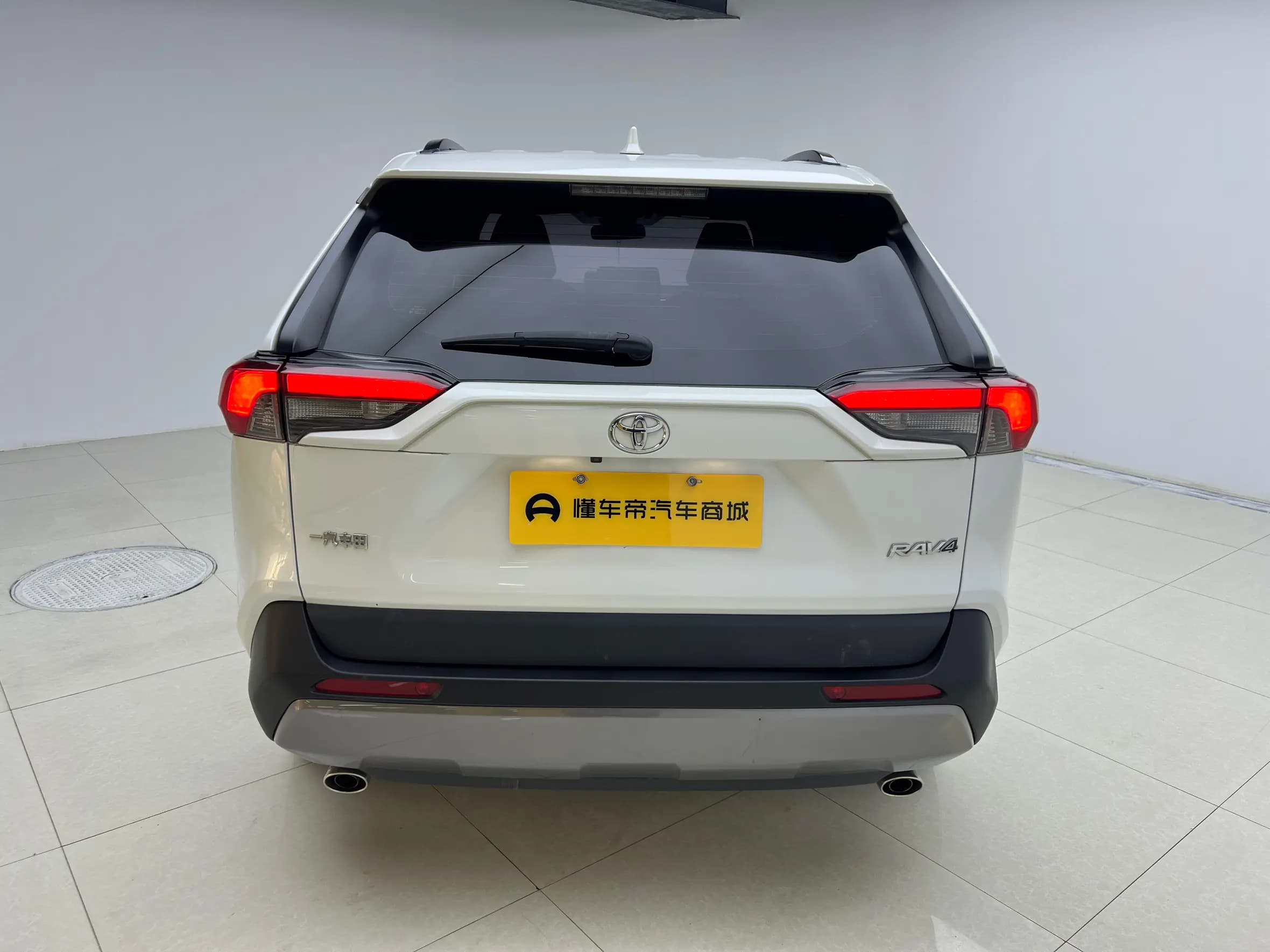 Toyota RAV4 2021 г. 48896 км. — фото 6