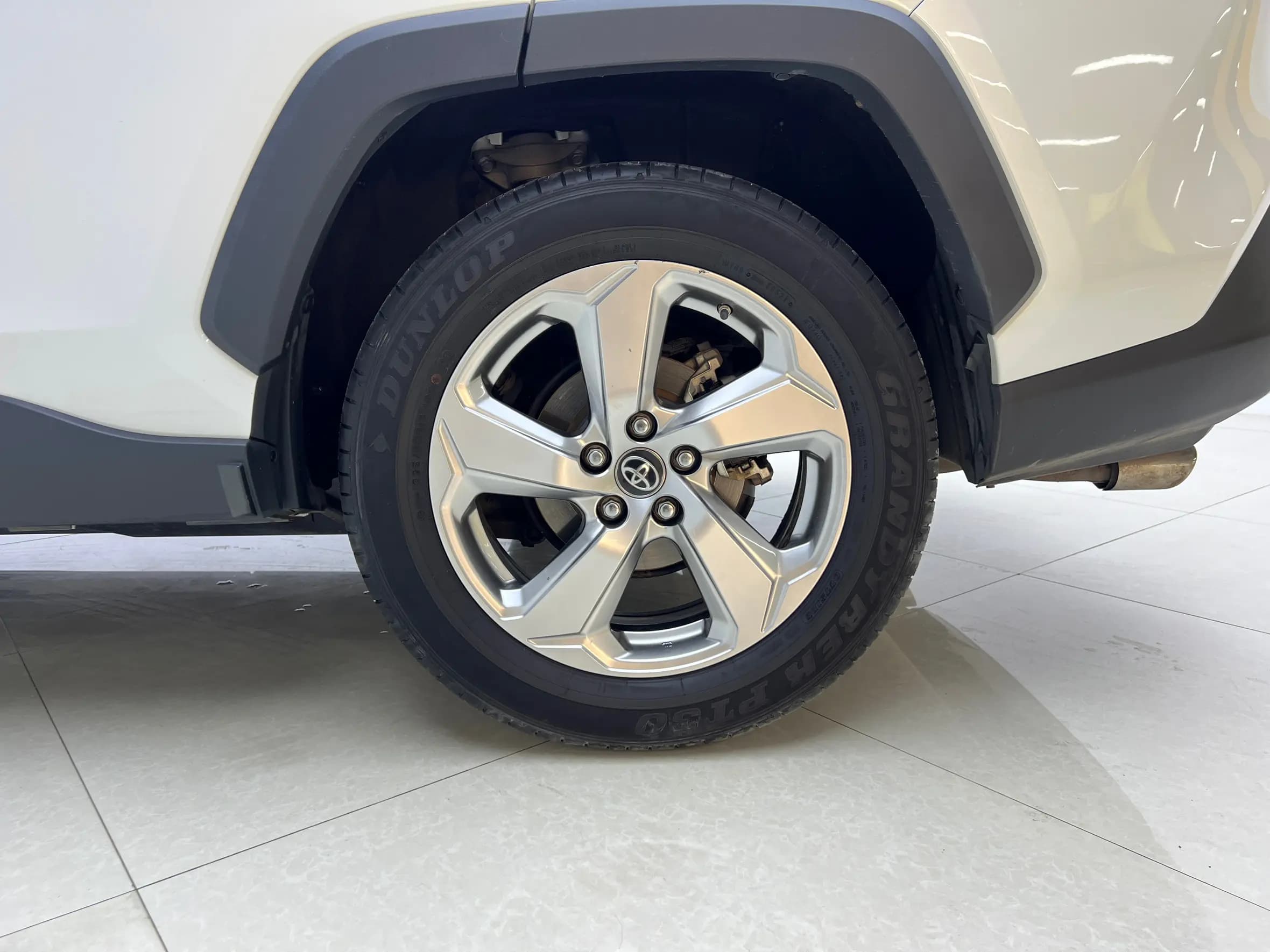 Toyota RAV4 2021 г. 48896 км. — фото 9