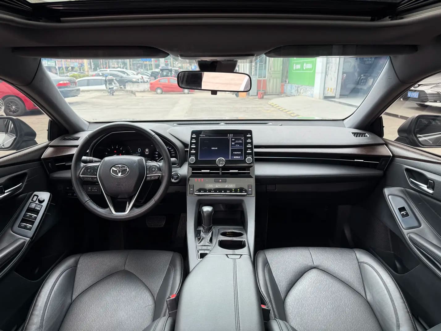 Toyota Avalon 2022 г. 40000 км. — фото 11