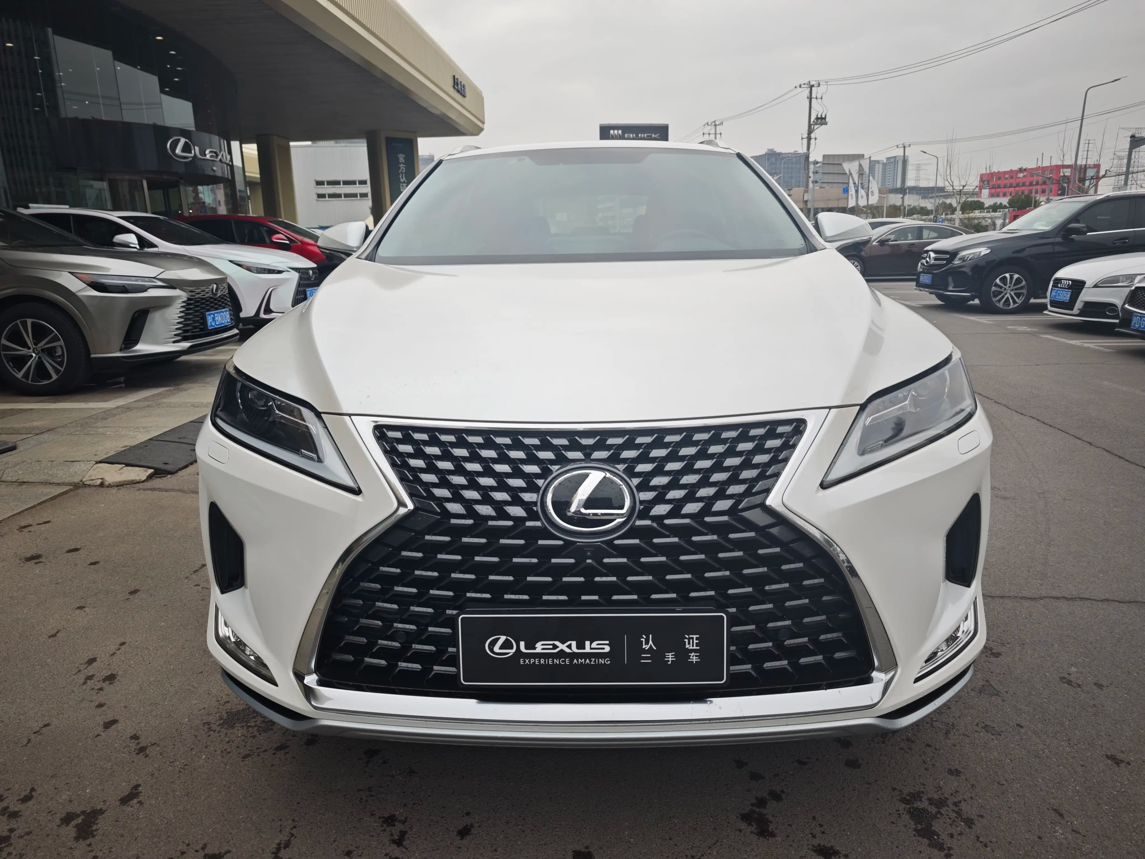 Lexus RX 2021 г. 65655 км. — фото 2