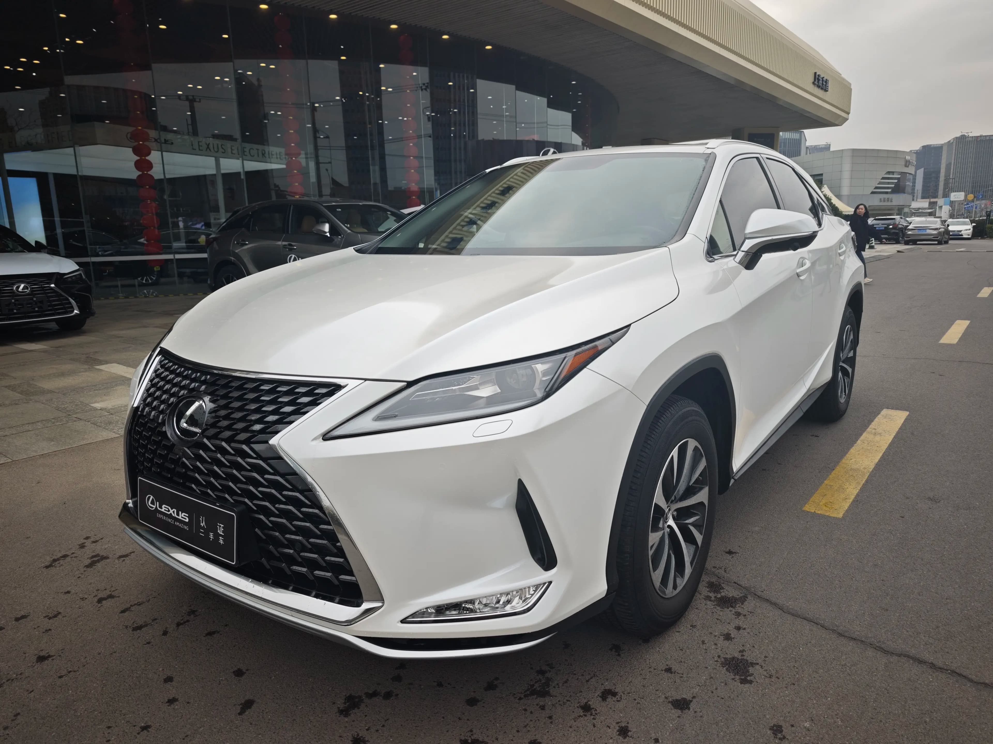 Lexus RX 2021 г. 65655 км. — фото 7