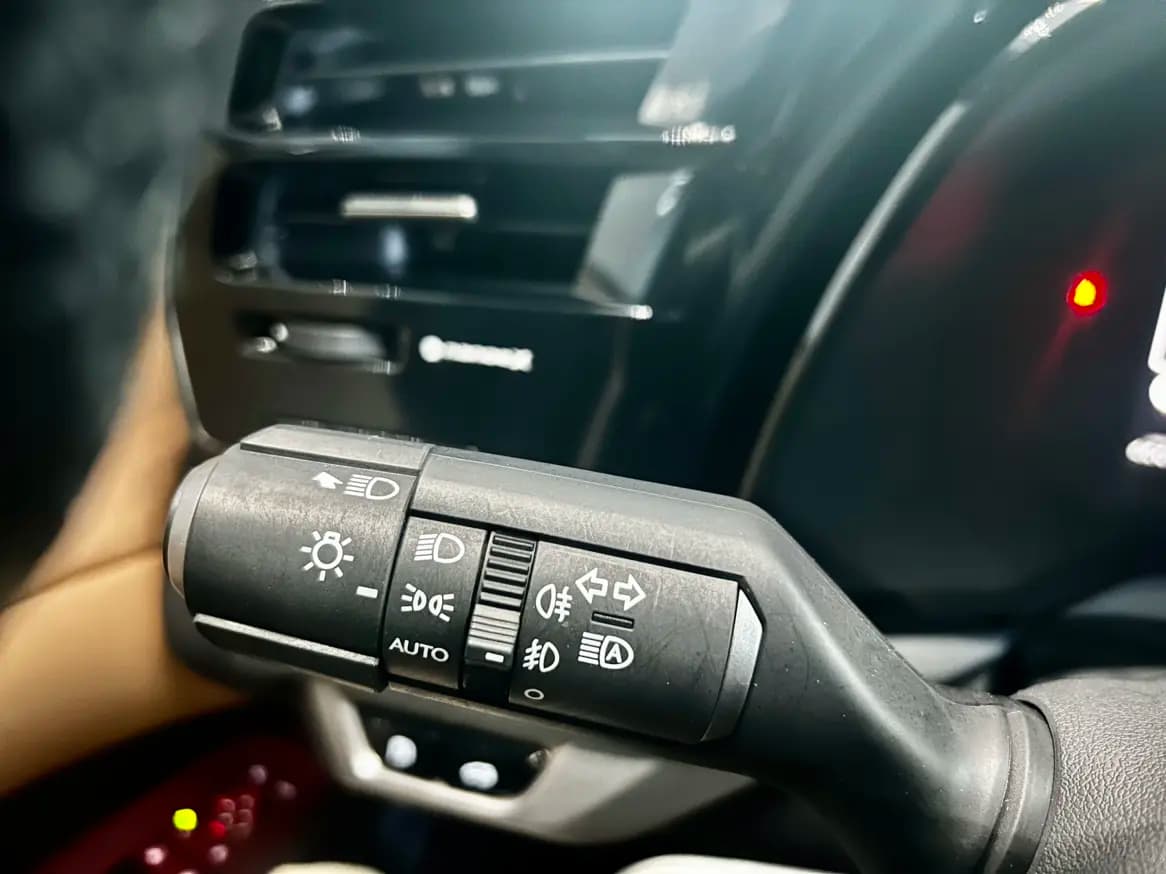 Lexus RX 2023 г. 84052 км. — фото 23