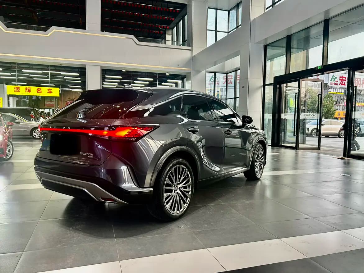 Lexus RX 2023 г. 84052 км. — фото 7