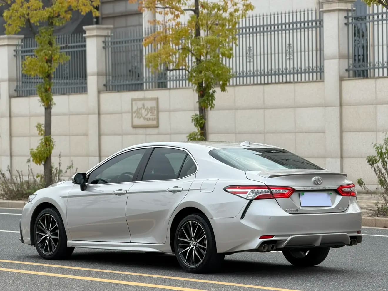 Toyota Camry 2023 г. 36092 км. — фото 5