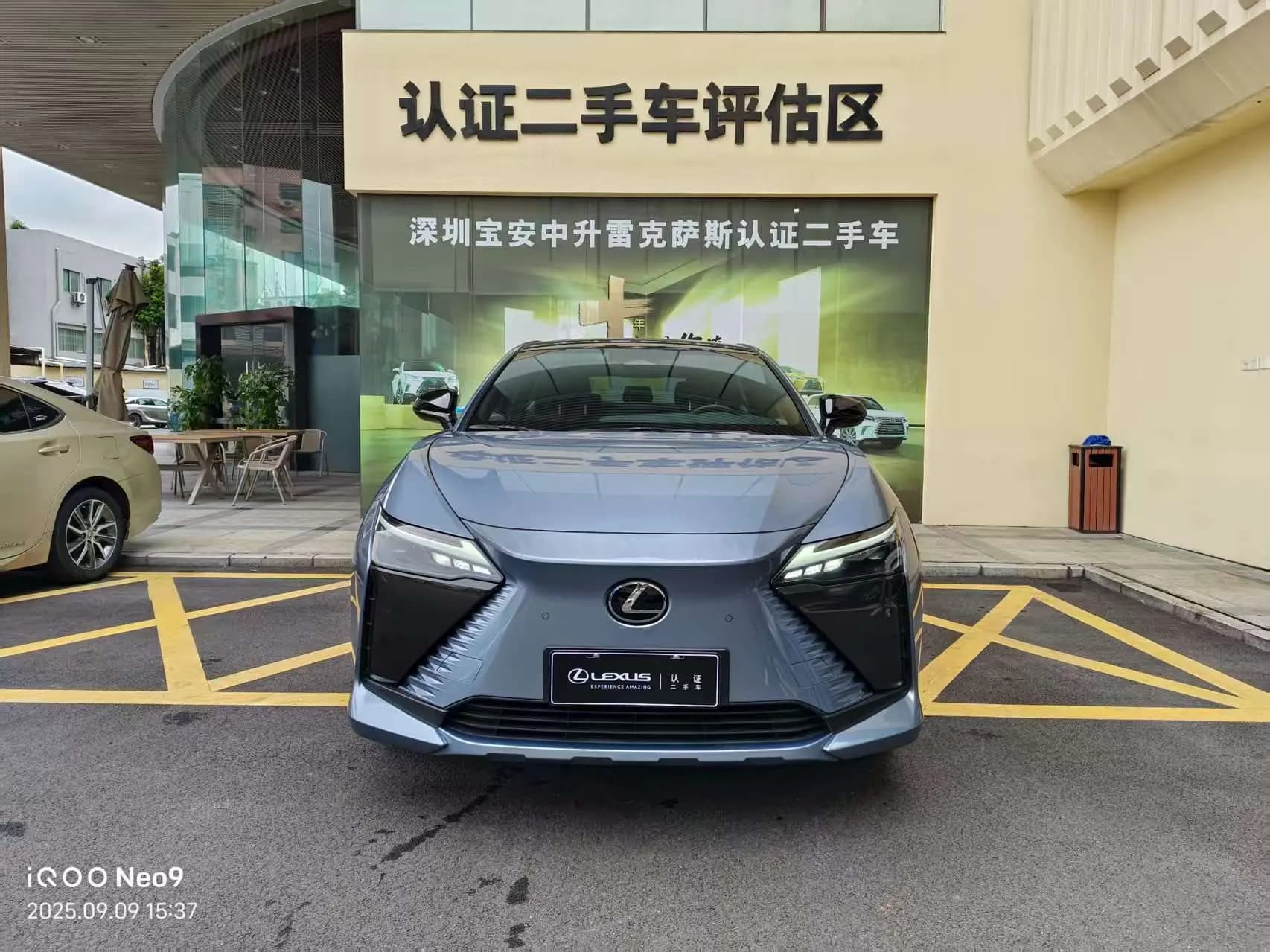 Lexus RZ 2023 г. 39099 км. — фото 2