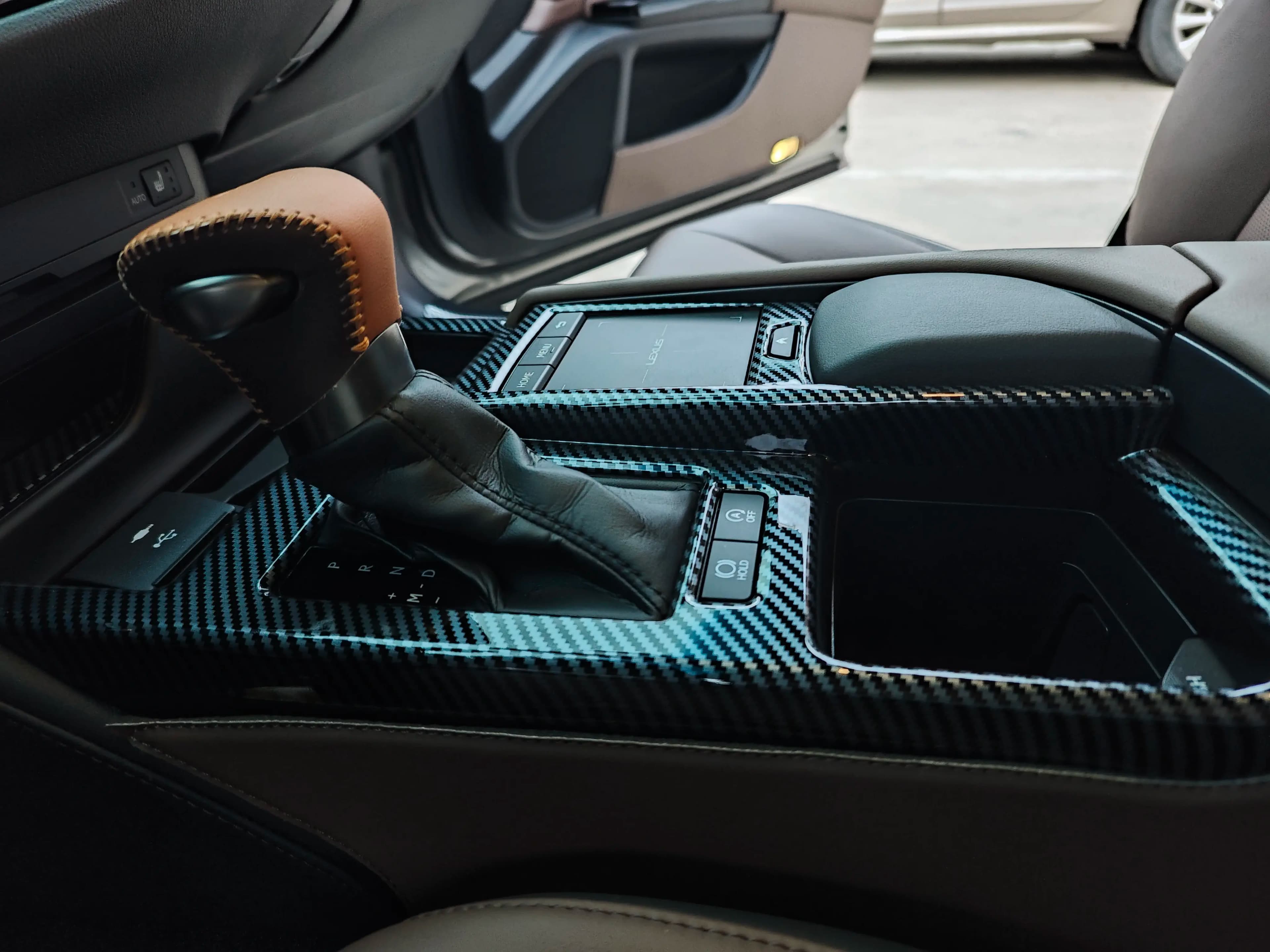 Lexus ES 2022 г. 48030 км. — фото 7