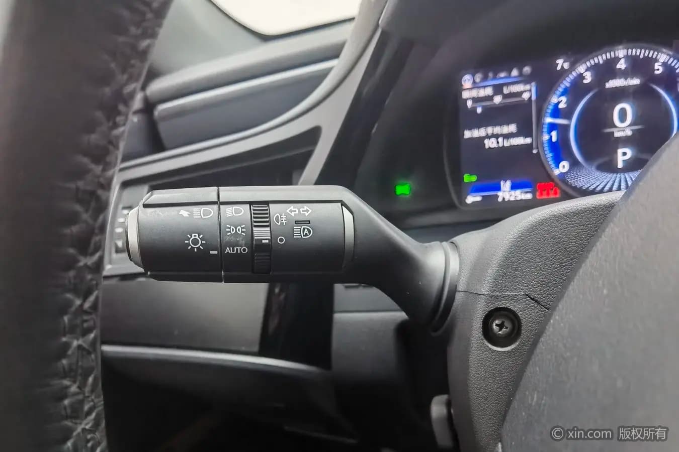 Lexus ES 2023 г. 50631 км. — фото 15